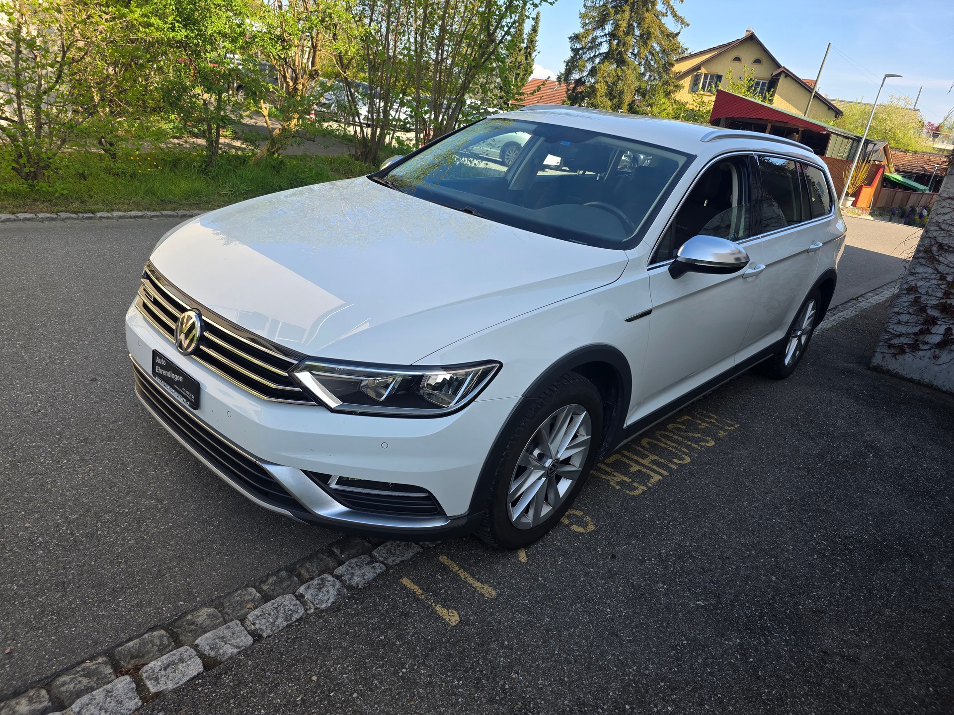 VW Passat Alltrack 2.0 TDI BMT 4Motion DSG-image-0
