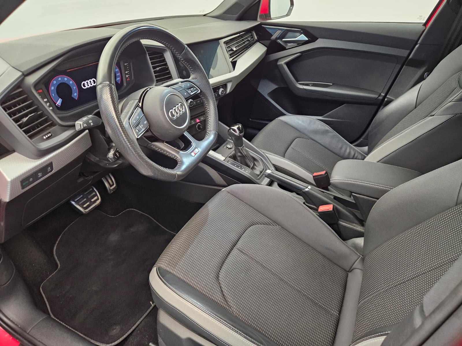 AUDI A1 Sportback 30 TFSI S-tronic-image-10