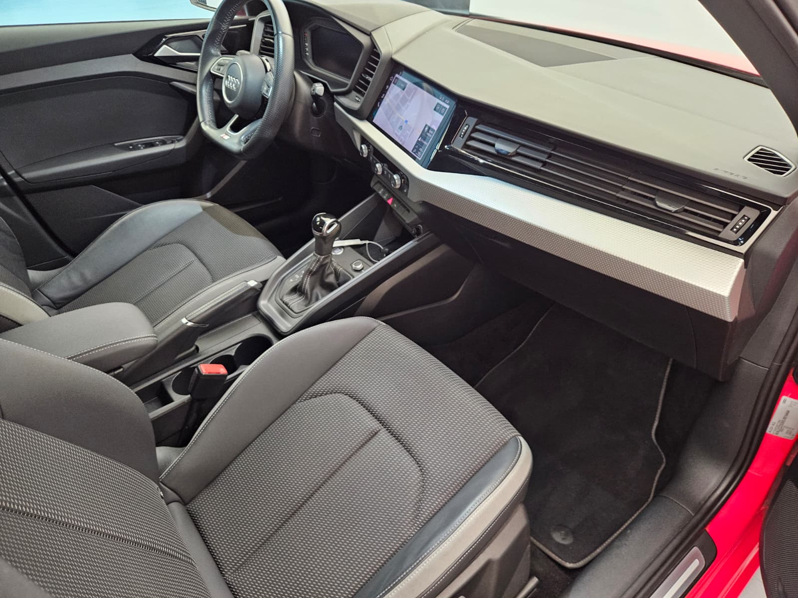 AUDI A1 Sportback 30 TFSI S-tronic-image-11