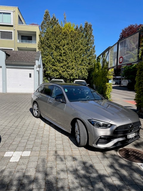 MERCEDES-BENZ C 220 d T 4Matic Swiss Star, AMG Line-image-4