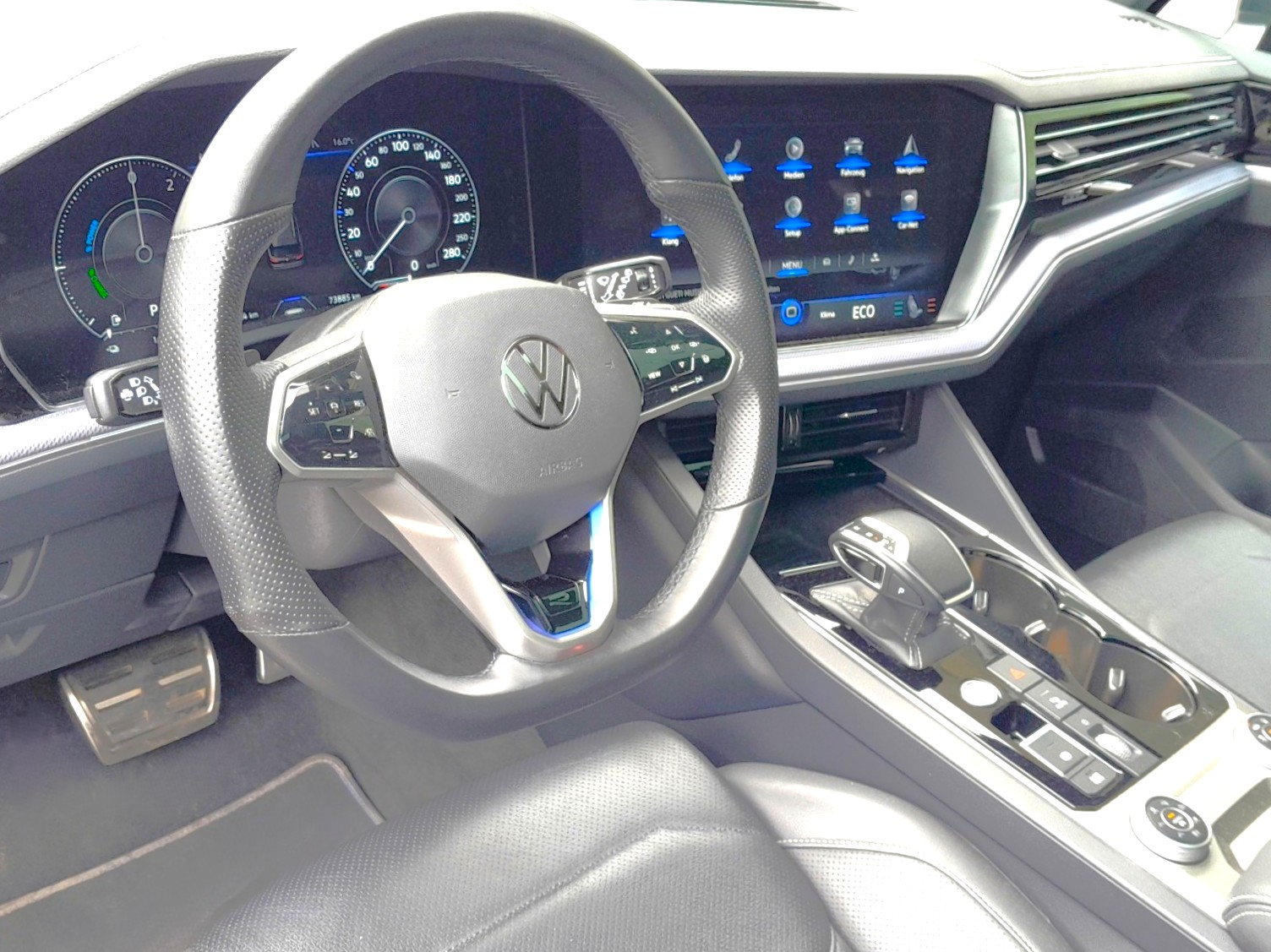 VW Touareg 3.0 TSI eHybrid R Tiptronic-image-7
