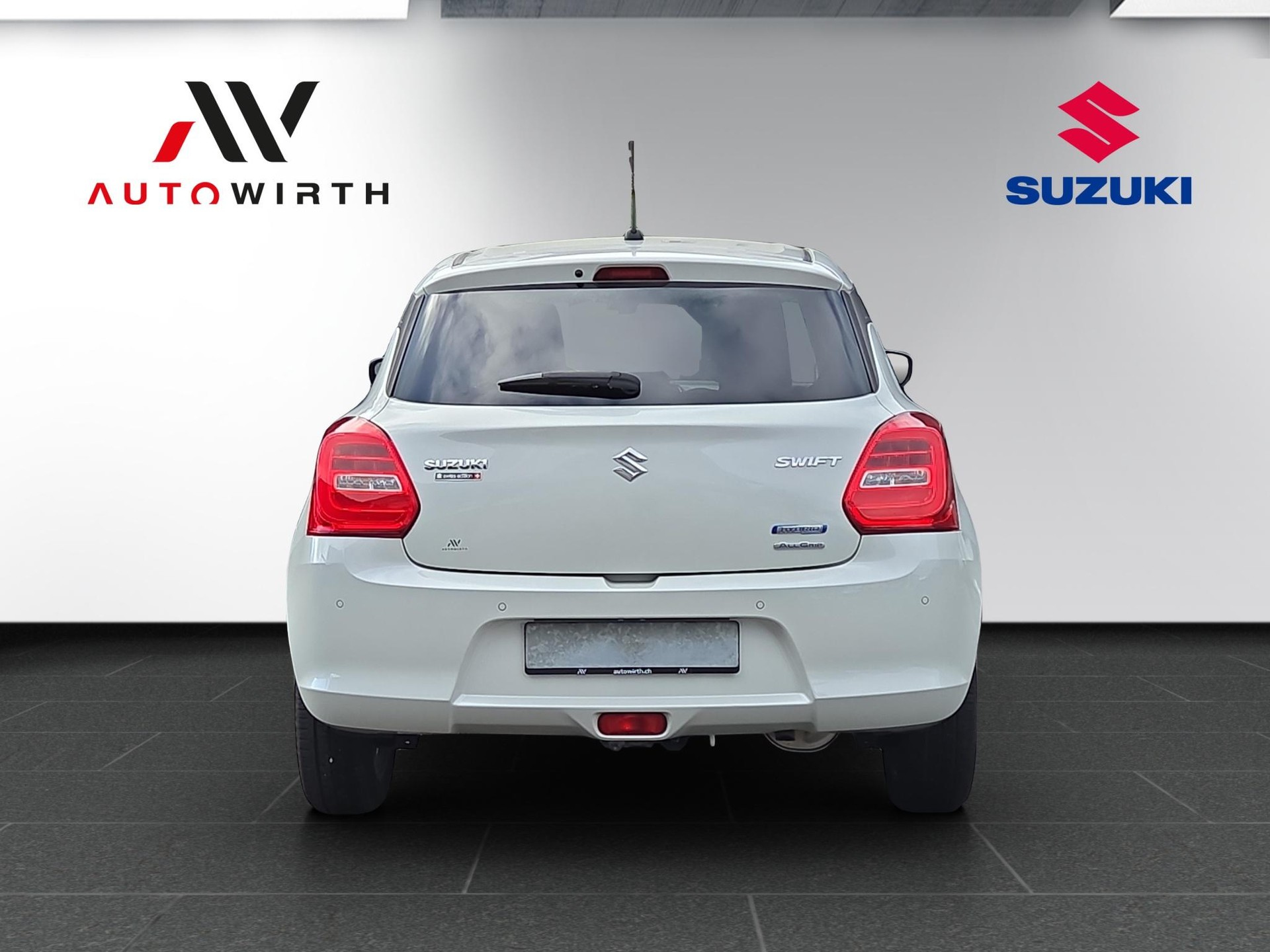 SUZUKI Swift 1.2 Piz Sulai Top Hybrid 4x4-image-5