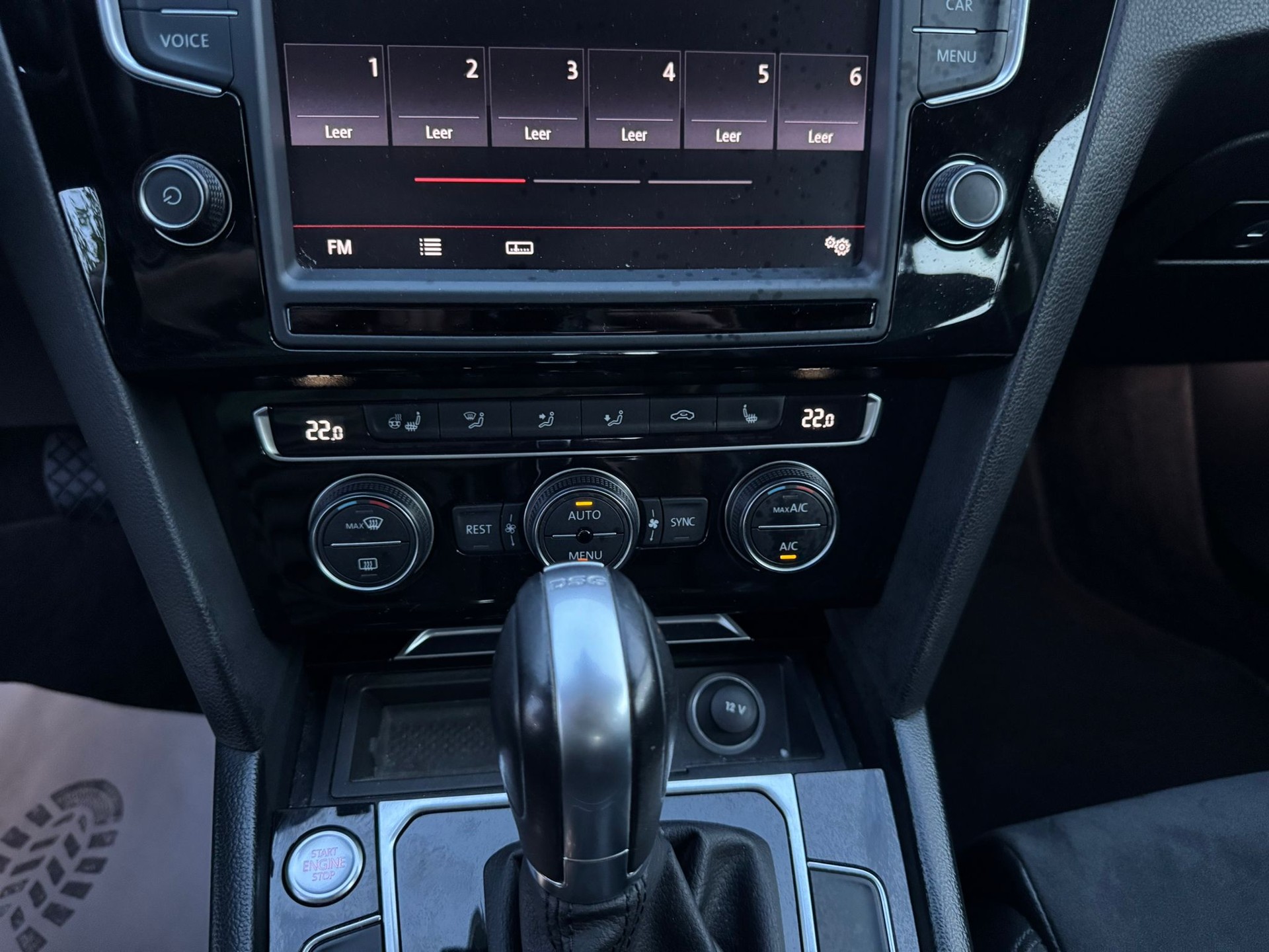 VW Passat Variant 2.0 TDI BMT Highline DSG 4Motion-image-23