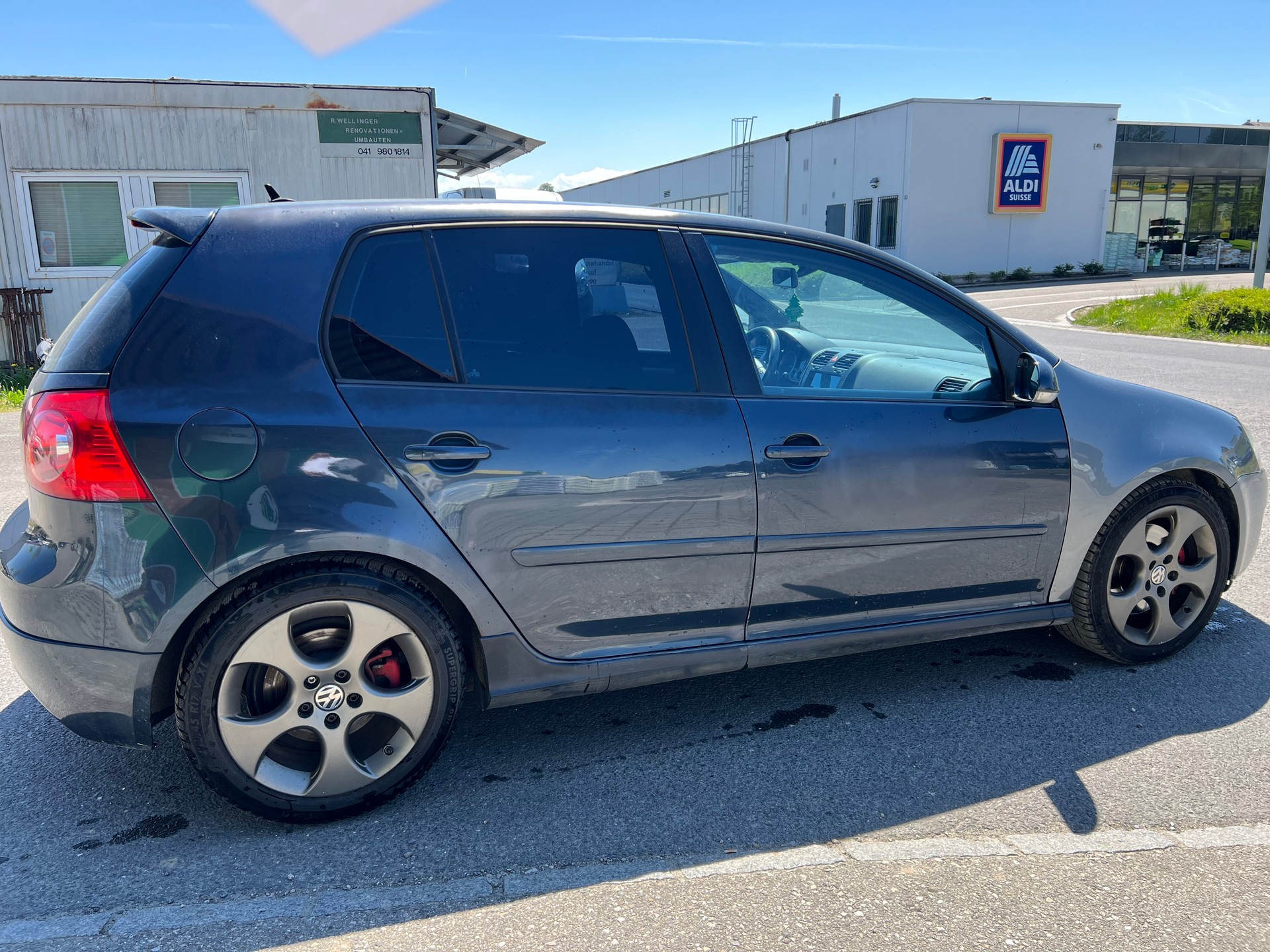 VW Golf 2.0 TFSI GTI-image-4