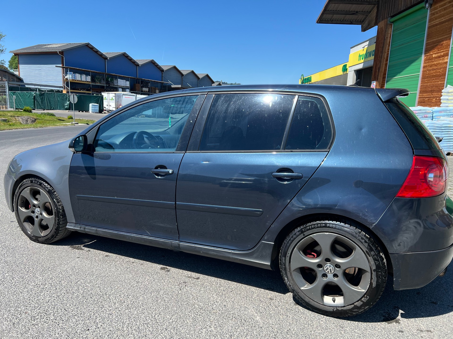 VW Golf 2.0 TFSI GTI-image-3