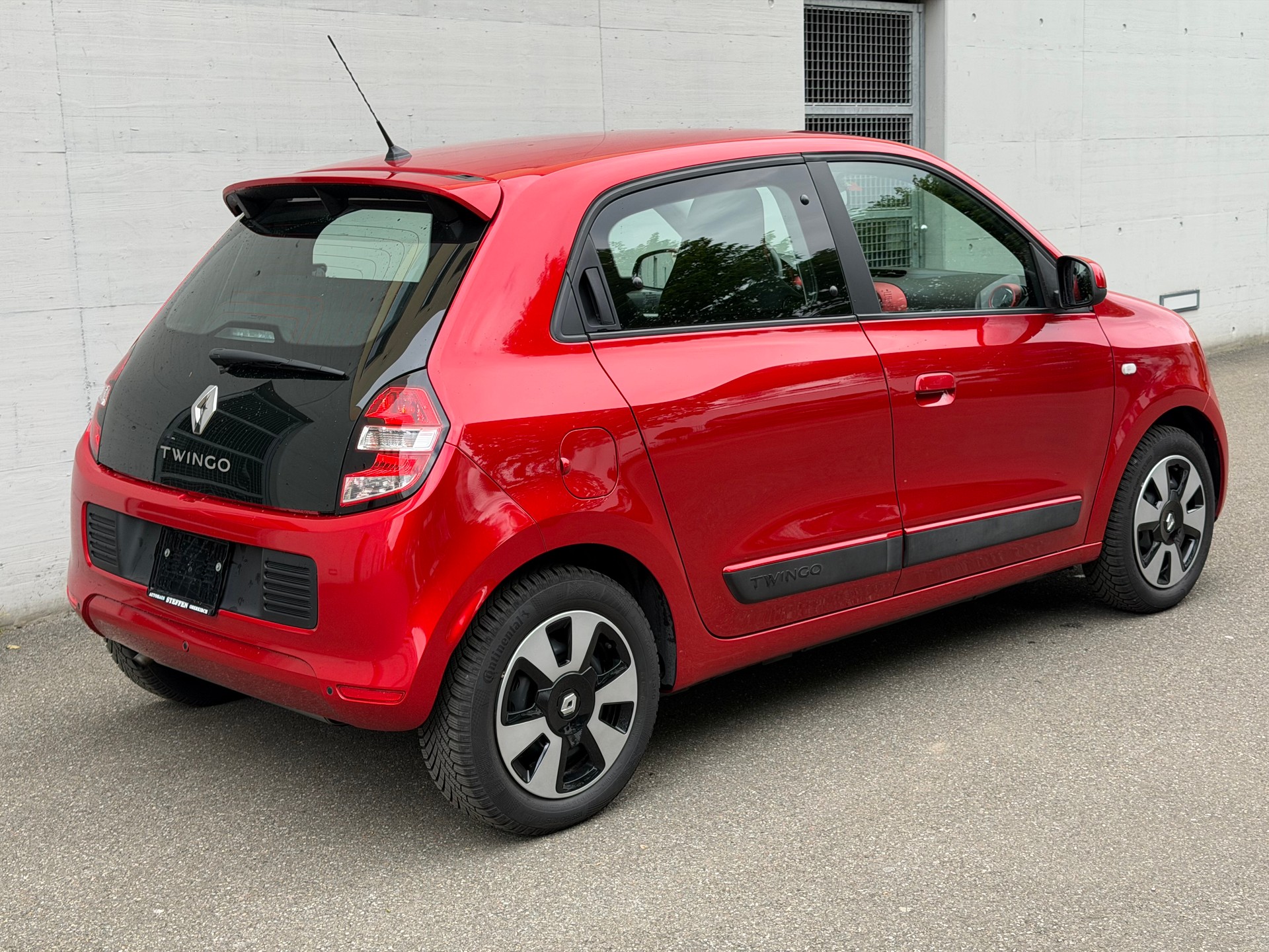 RENAULT Twingo 0.9 Swiss Edition-image-5
