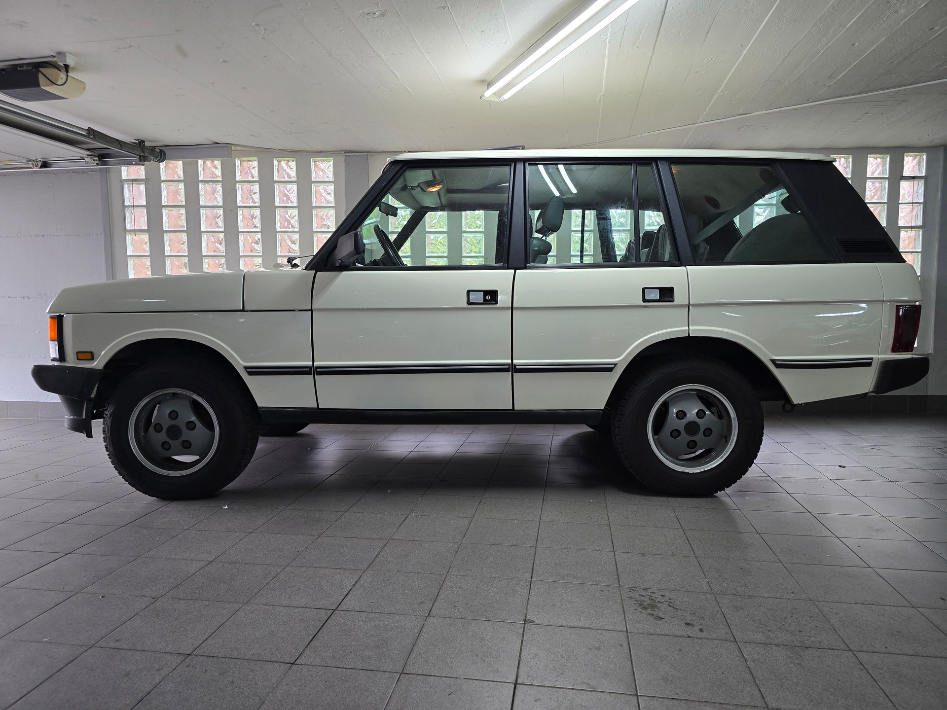 LAND ROVER Classic 3.5l V8-image-1