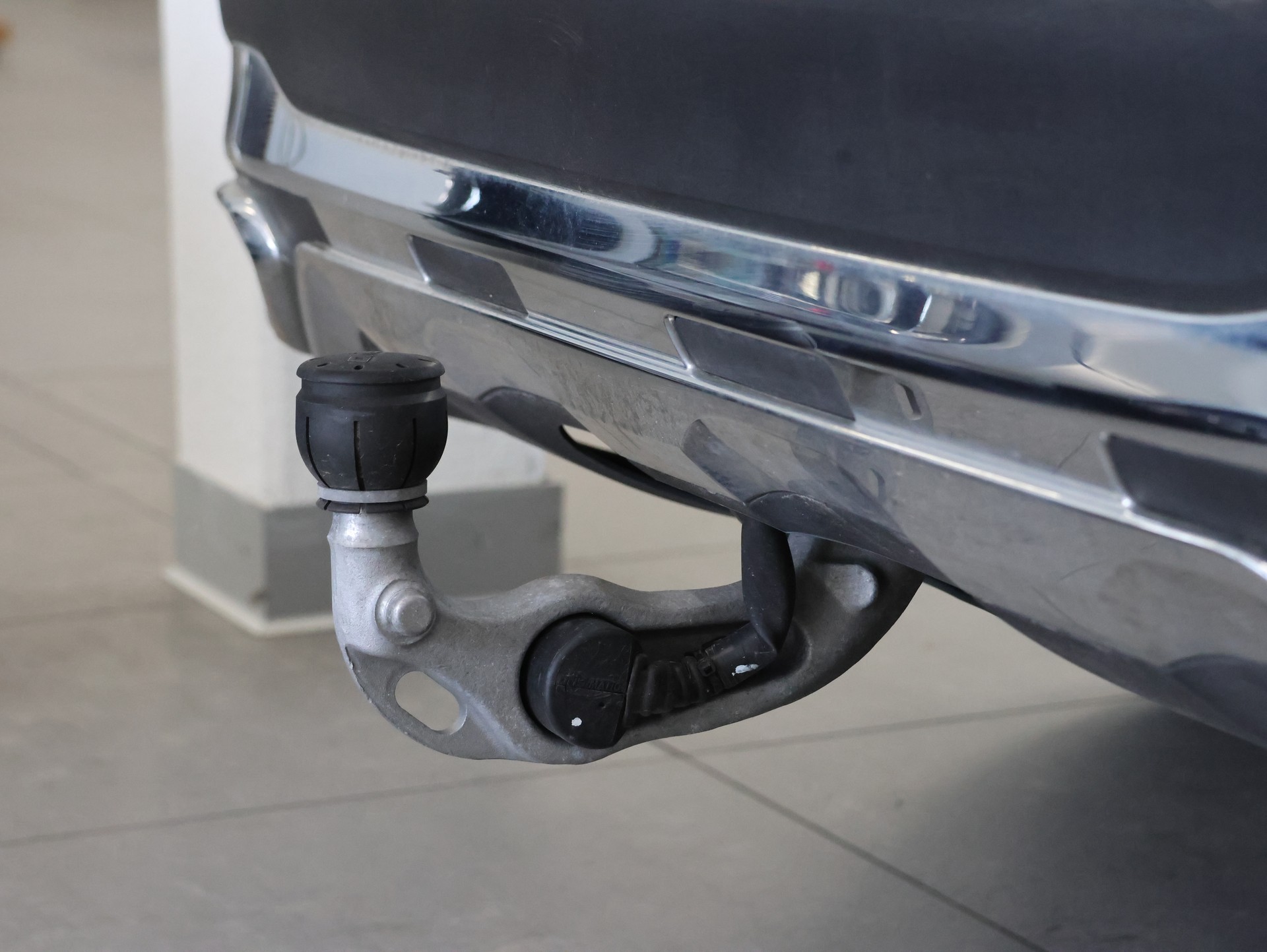 MERCEDES-BENZ GLC 220 d AMG Line 4Matic 9G-Tronic *Werksgarantie*Panorama*AHK*-image-16