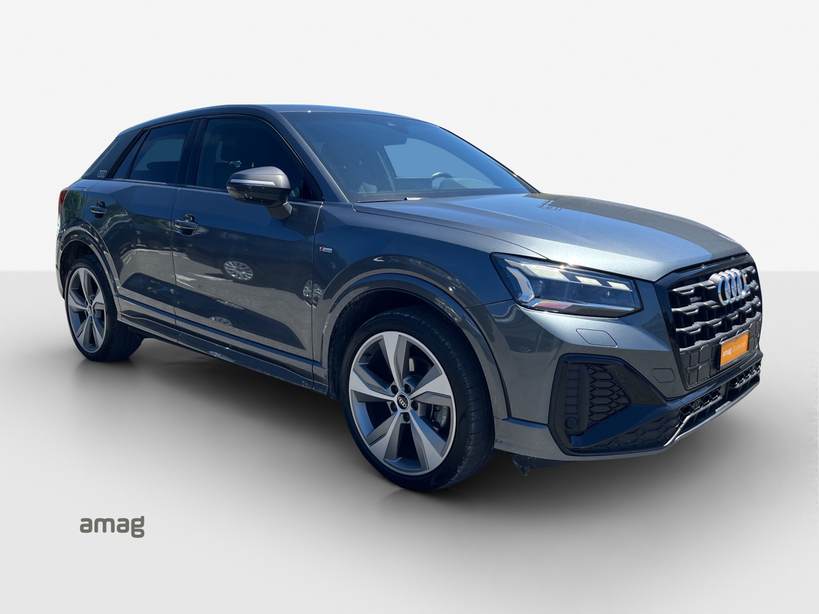 AUDI Q2 40 TFSI S line quattro S-tronic-image-5