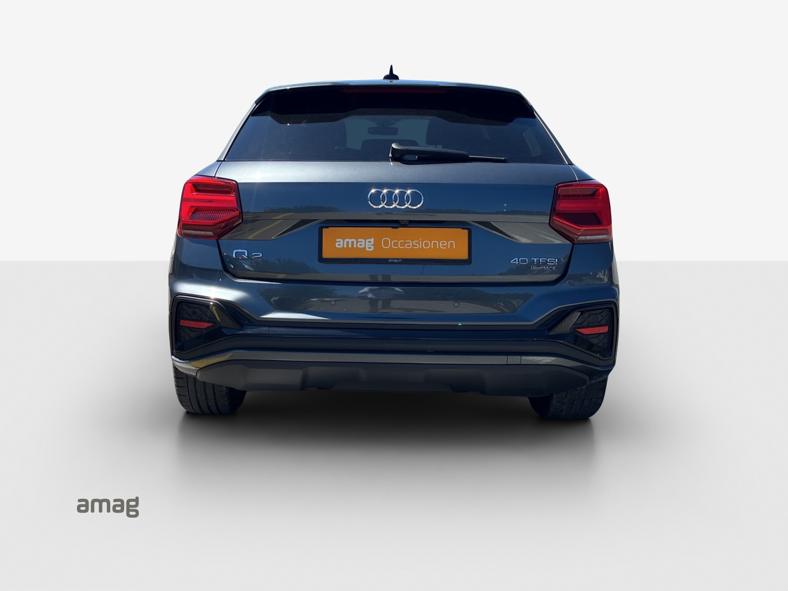 AUDI Q2 40 TFSI S line quattro S-tronic-image-3