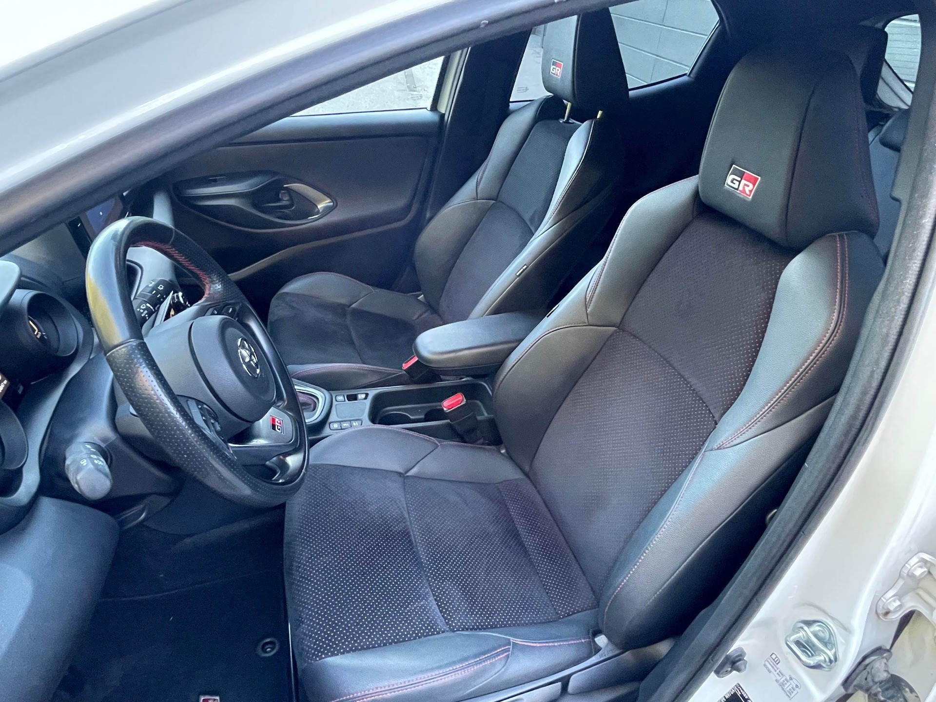 TOYOTA 1.5 VVT-i HSD GR Sport-image-8