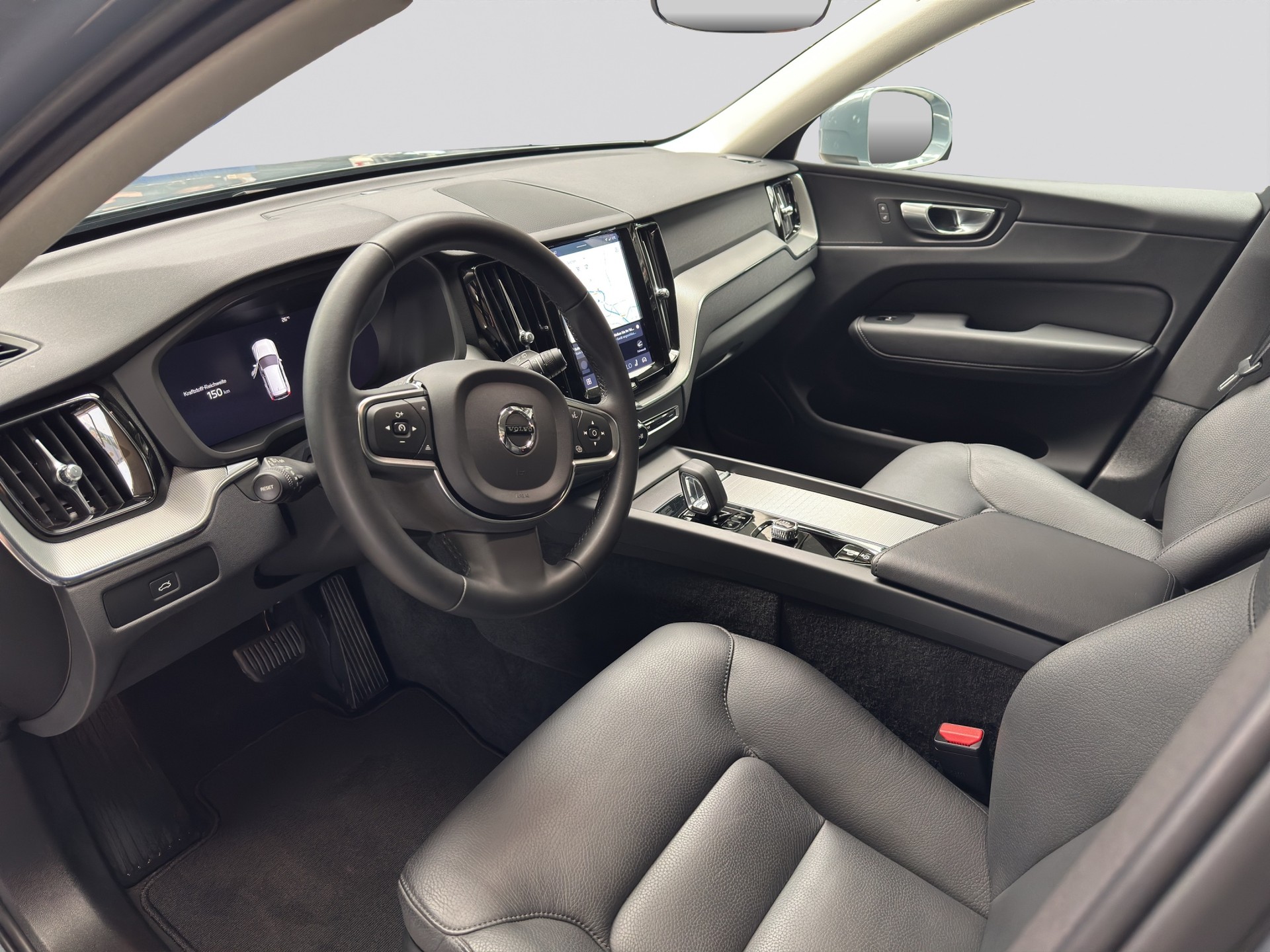 VOLVO XC60 B4 Diesel 2WD Mild Hybrid Core Geartronic-image-6