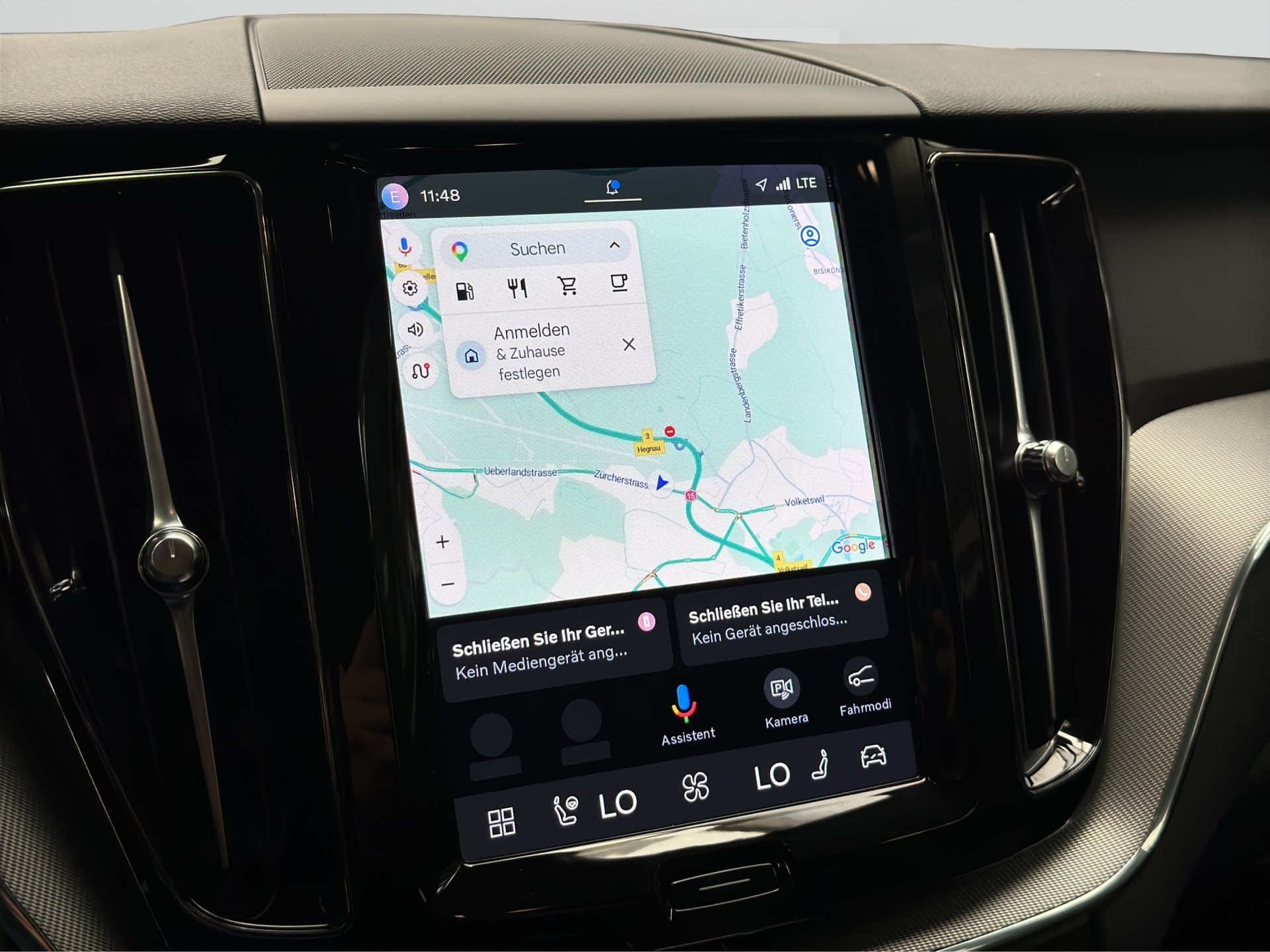 VOLVO XC60 B4 Diesel 2WD Mild Hybrid Core Geartronic-image-12