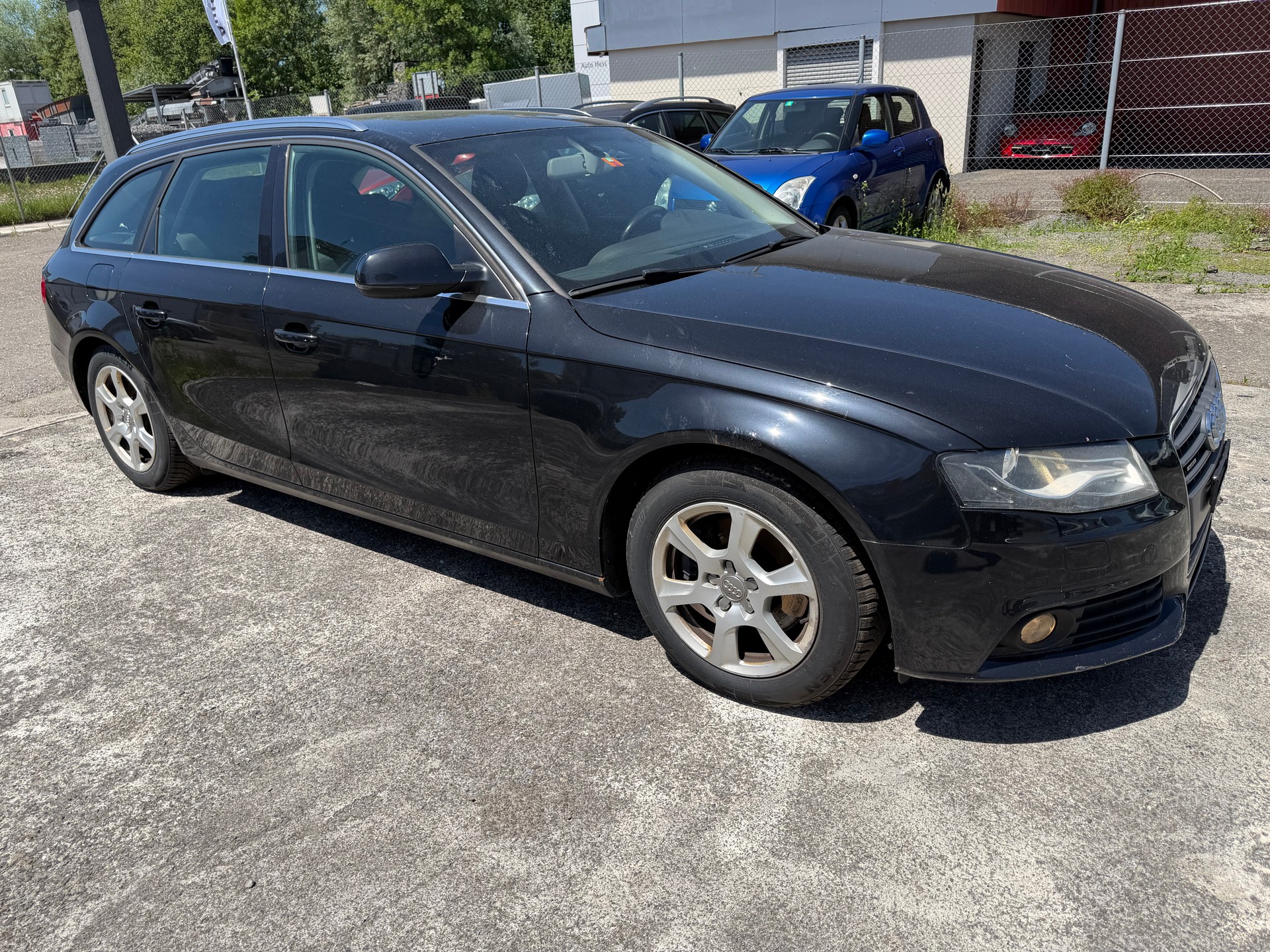 AUDI A4 Avant 1.8 TFSI quattro-image-2