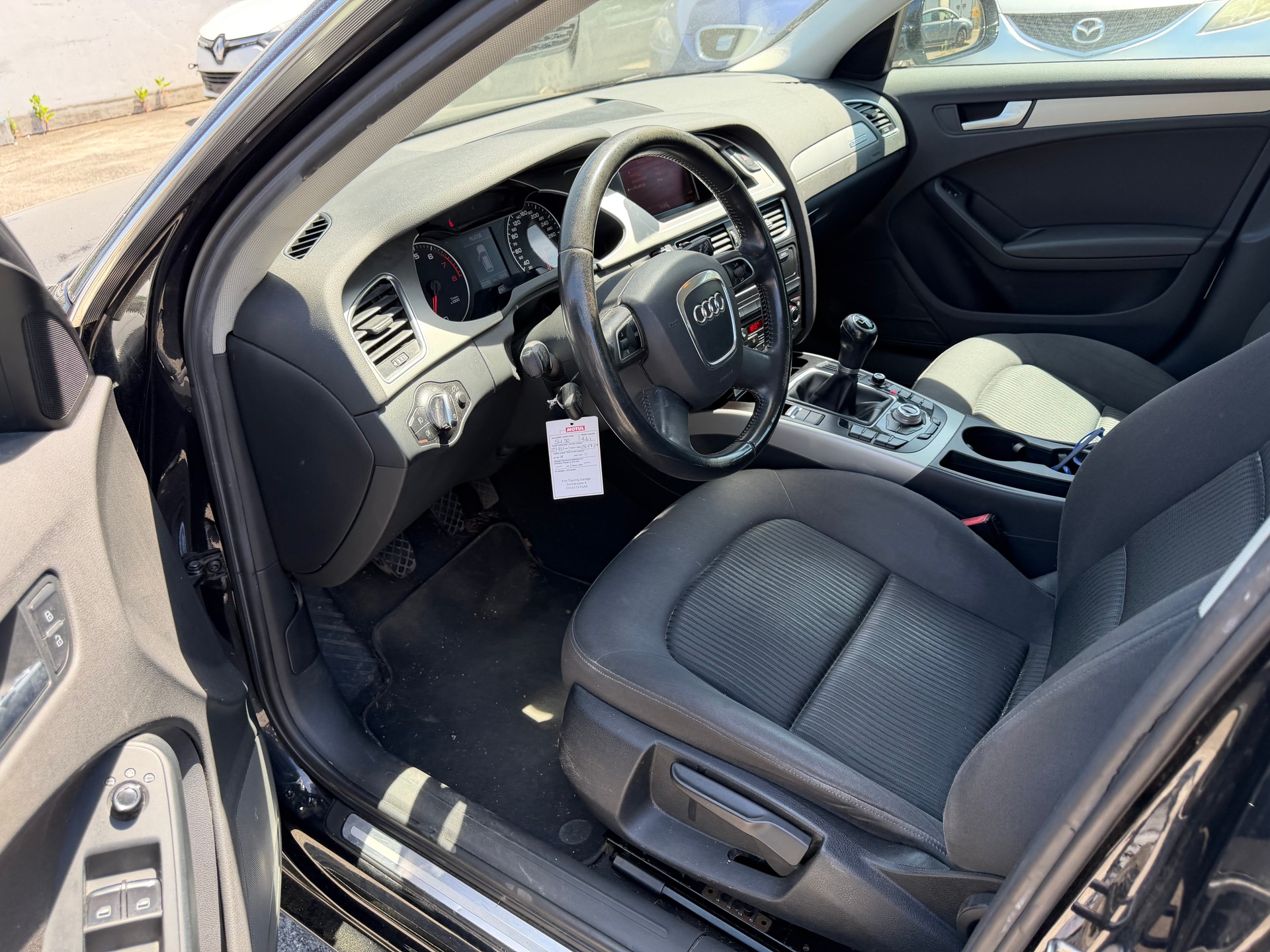 AUDI A4 Avant 1.8 TFSI quattro-image-6