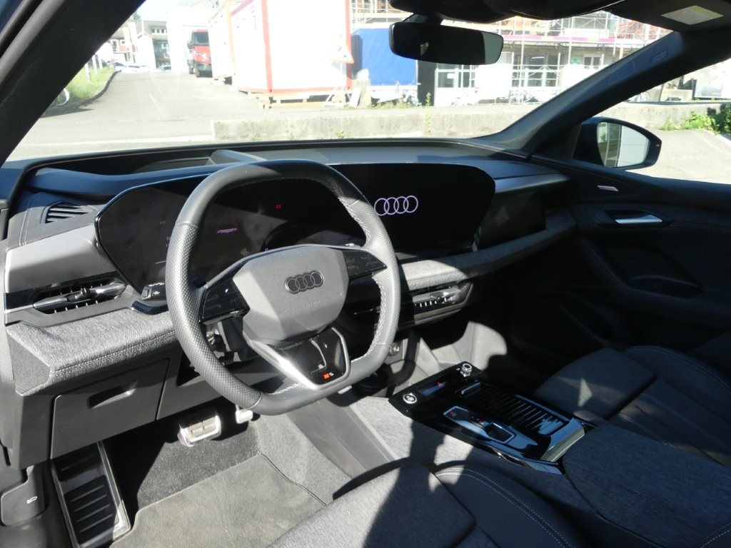AUDI Q6 e-tron quattro-image-6