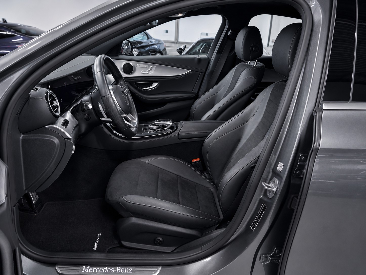 MERCEDES-BENZ E 450 AMG Line 4matic CH FAHRZEUG-image-7