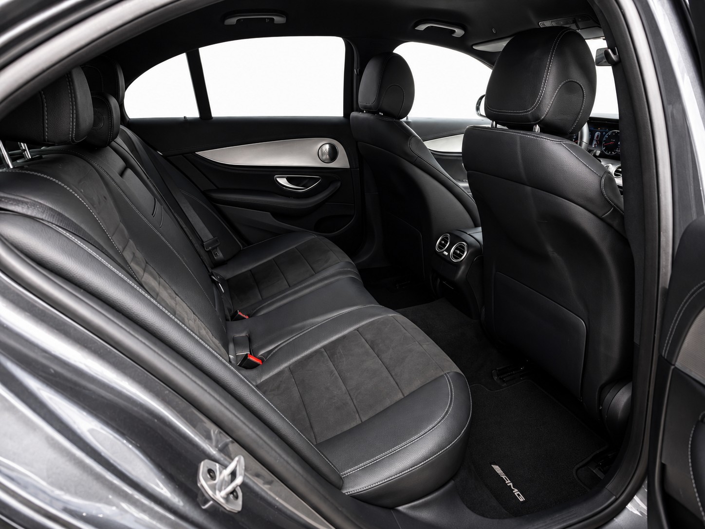 MERCEDES-BENZ E 450 AMG Line 4matic CH FAHRZEUG-image-13
