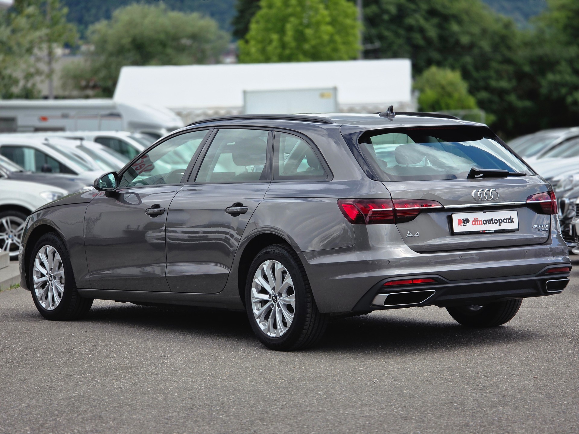 AUDI A4 Avant 40 TDI Attraction Quattro S-tronic * CH-Fahrzeug * Frisch ab MFK *-image-7