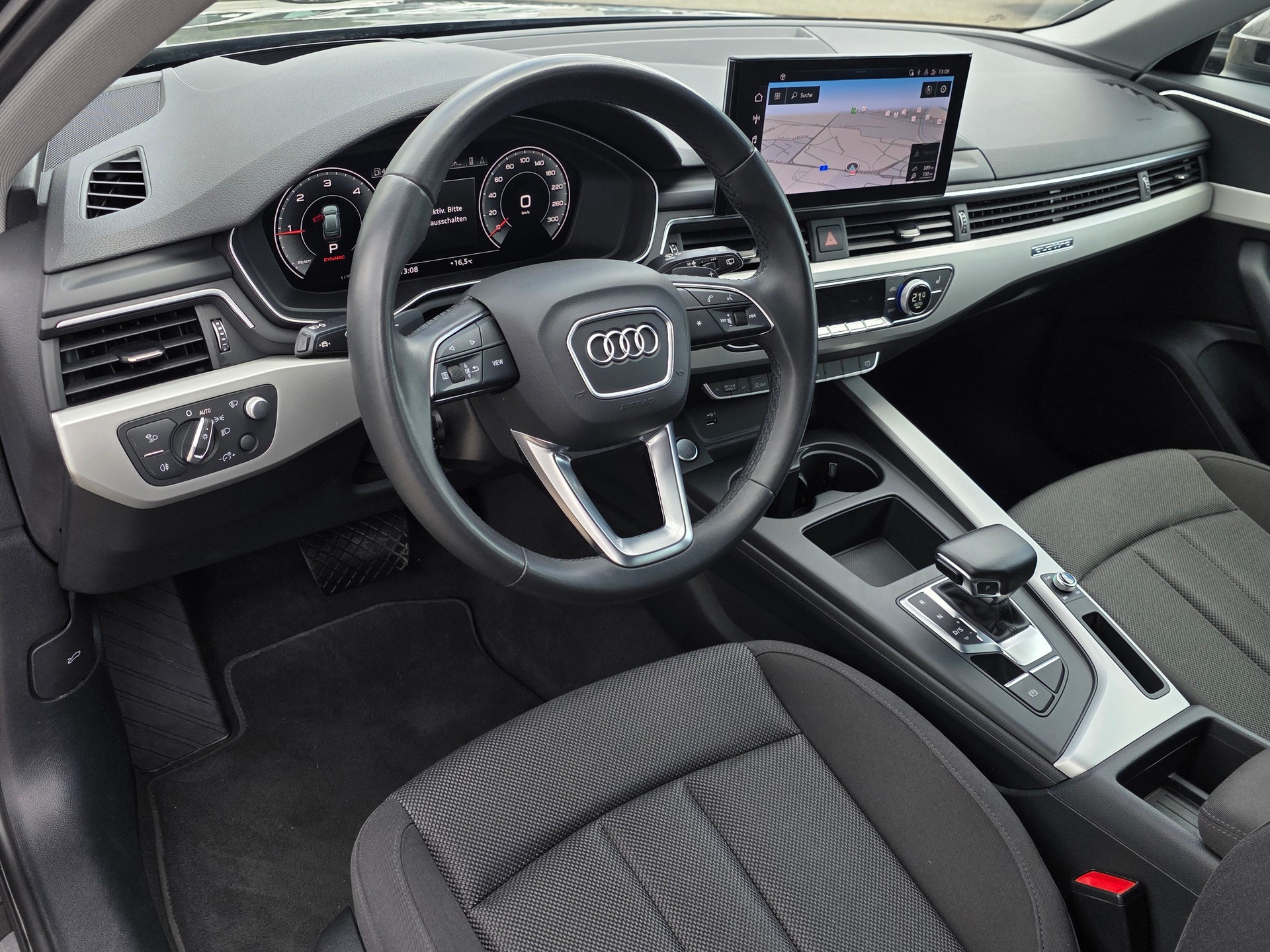 AUDI A4 Avant 40 TDI Attraction Quattro S-tronic * CH-Fahrzeug * Frisch ab MFK *-image-10
