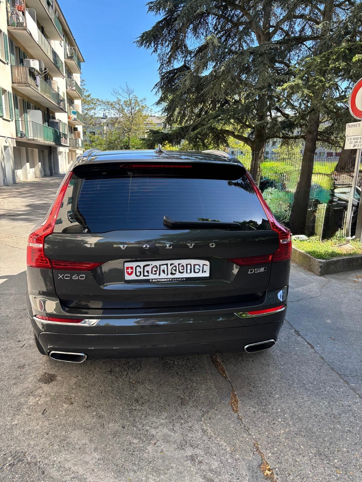 VOLVO 2.0 D5 Inscription AWD-image-1