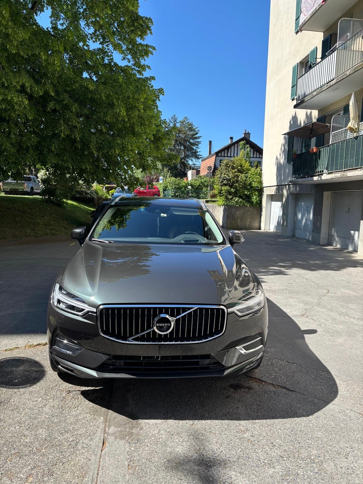 VOLVO 2.0 D5 Inscription AWD-image-0