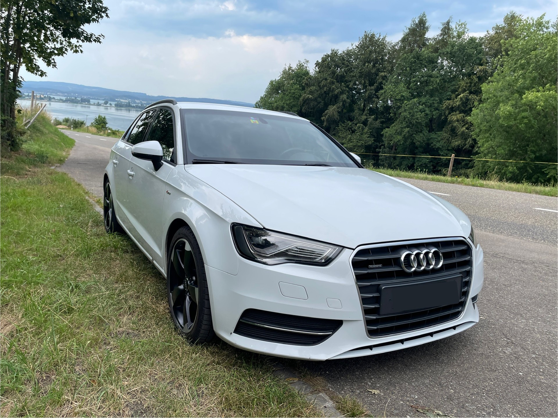 AUDI 1.8 T FSI quattro S-line S-Tronic-image-0