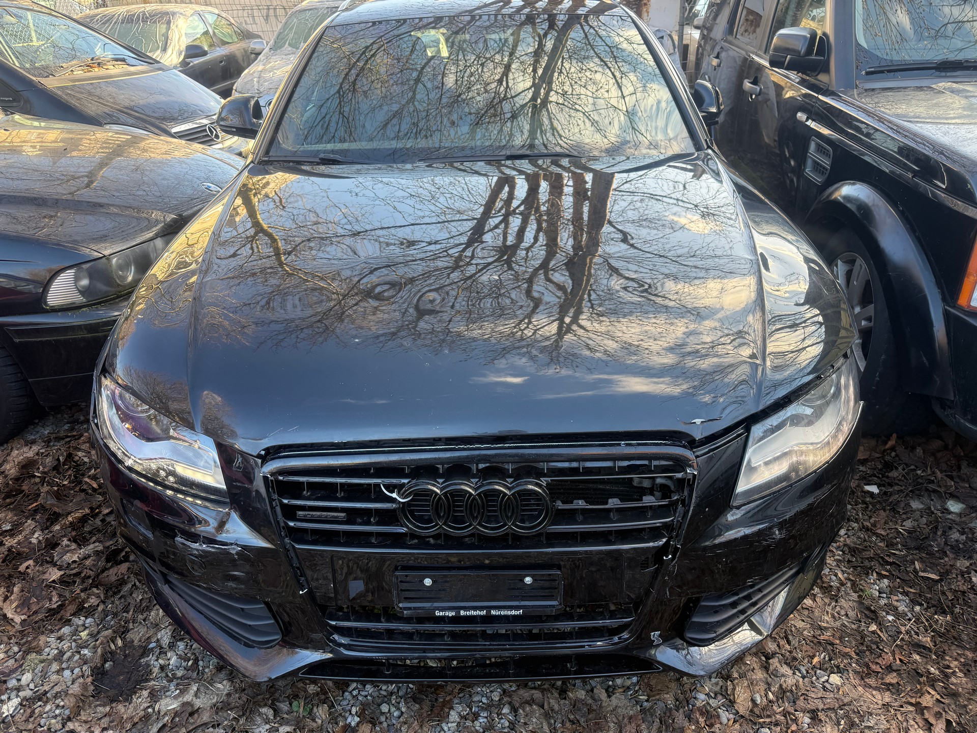AUDI A4 Avant 3.2 FSI quattro tiptronic-image-1