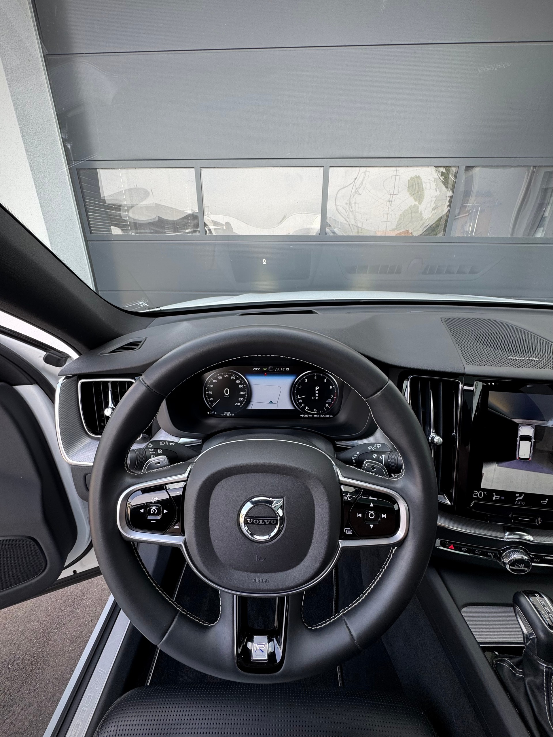 VOLVO XC60 T6 AWD Polestar R-Design Geartronic-image-8