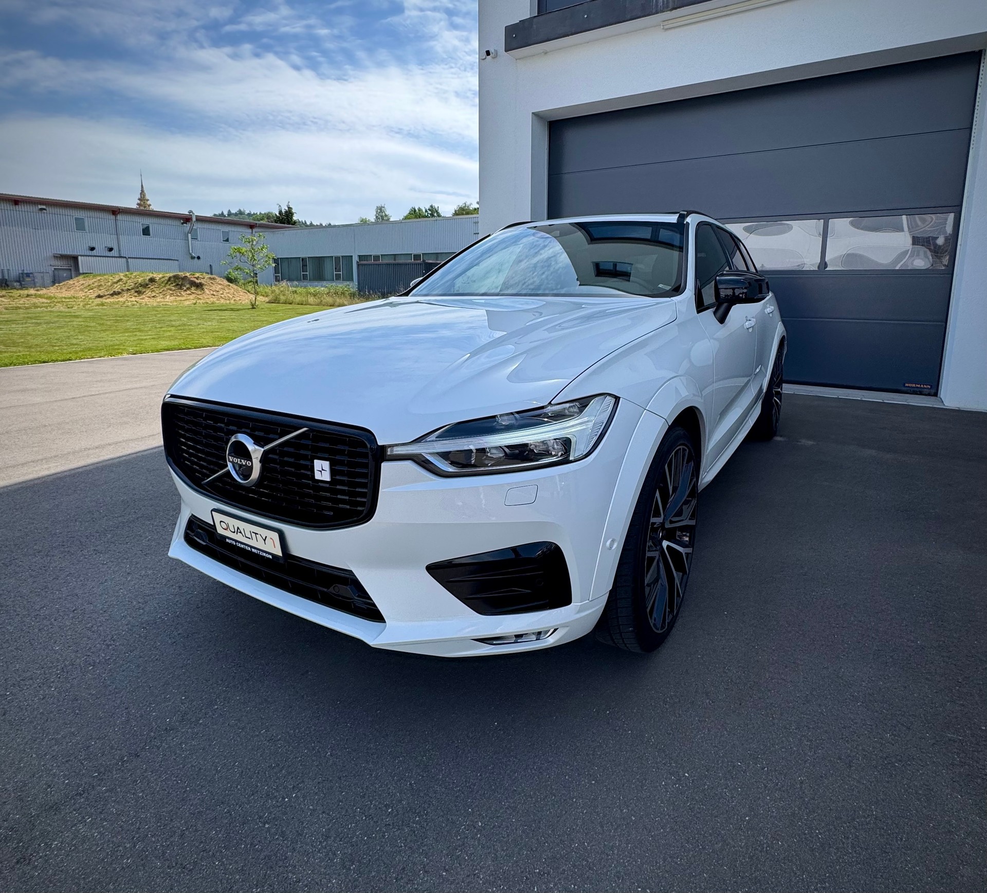VOLVO XC60 T6 AWD Polestar R-Design Geartronic-image-0