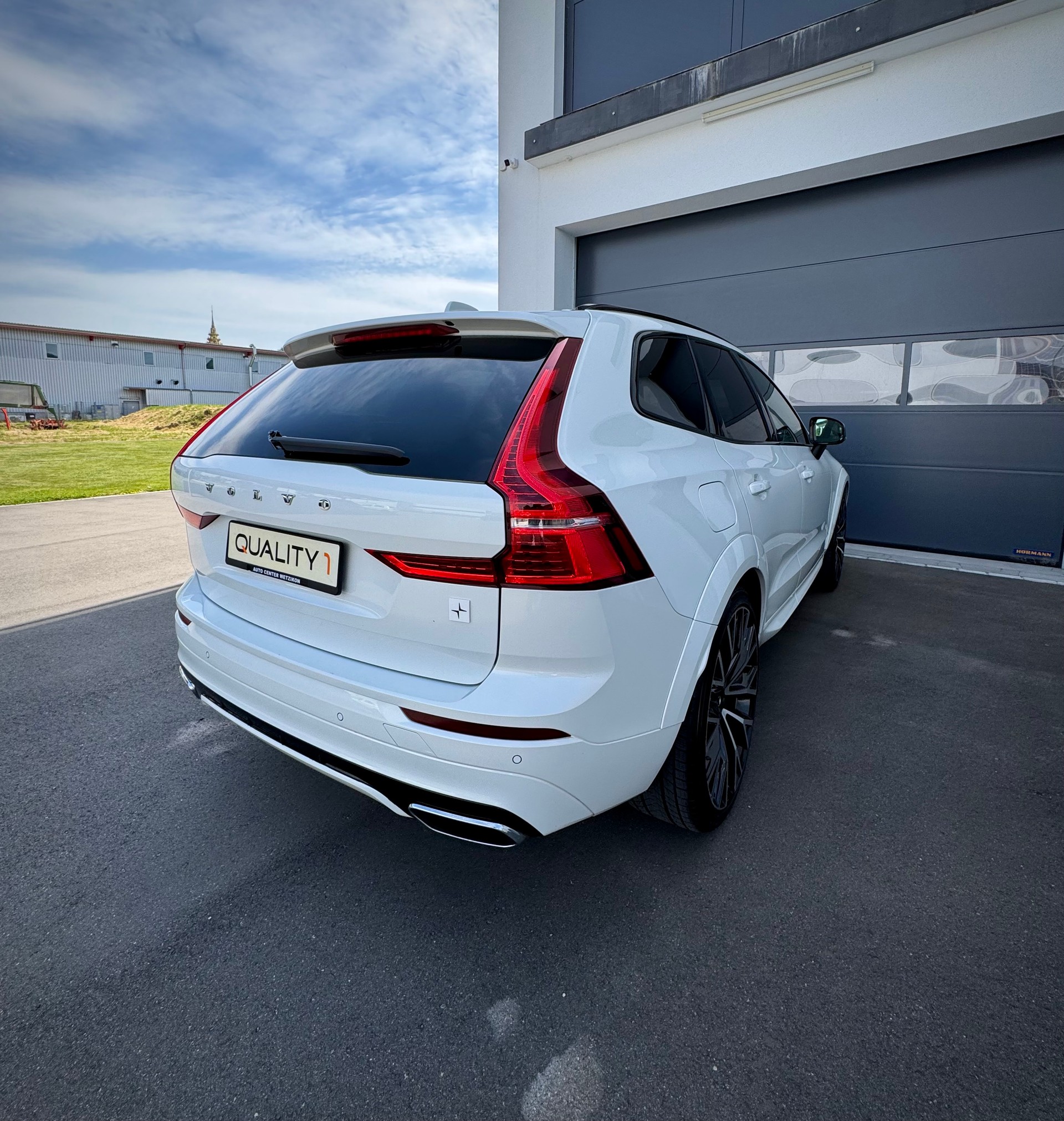 VOLVO XC60 T6 AWD Polestar R-Design Geartronic-image-4