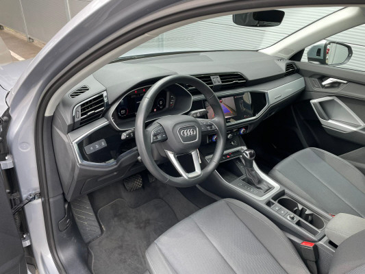 AUDI Q3 40 TFSI quattro-image-7