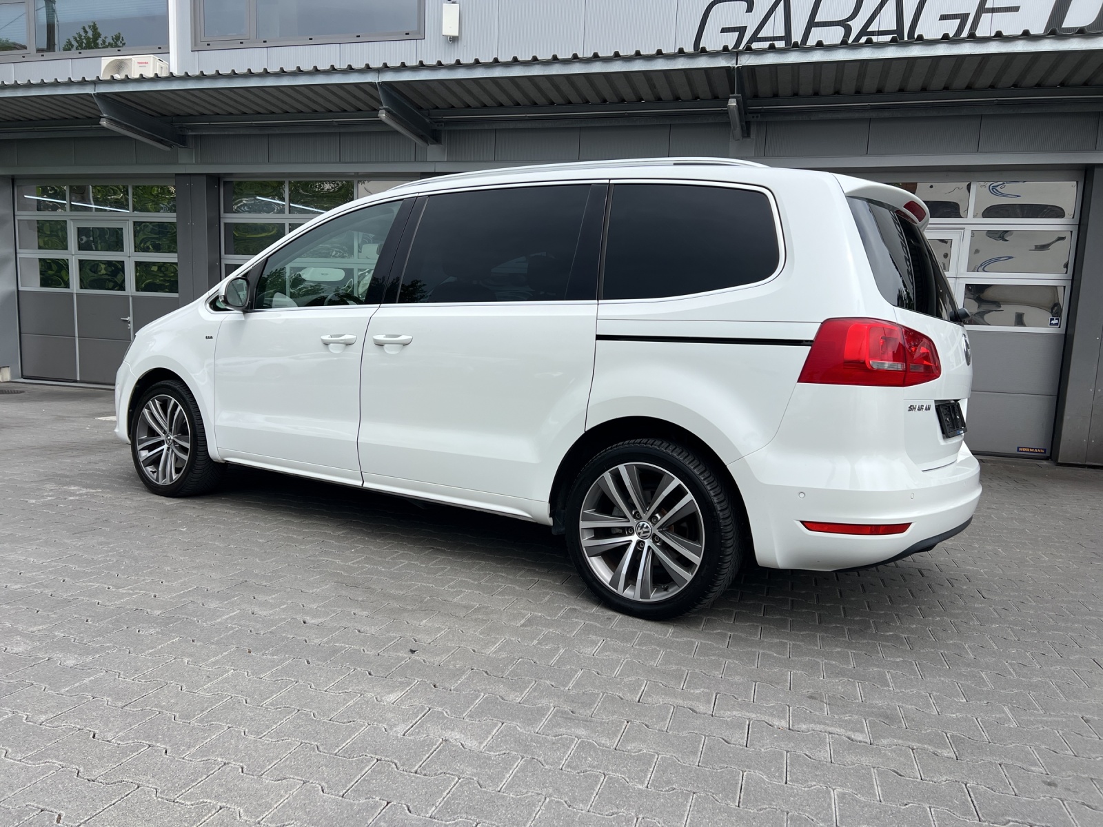 VW Sharan 2.0 TSI Comfortline Cup DSG-image-2