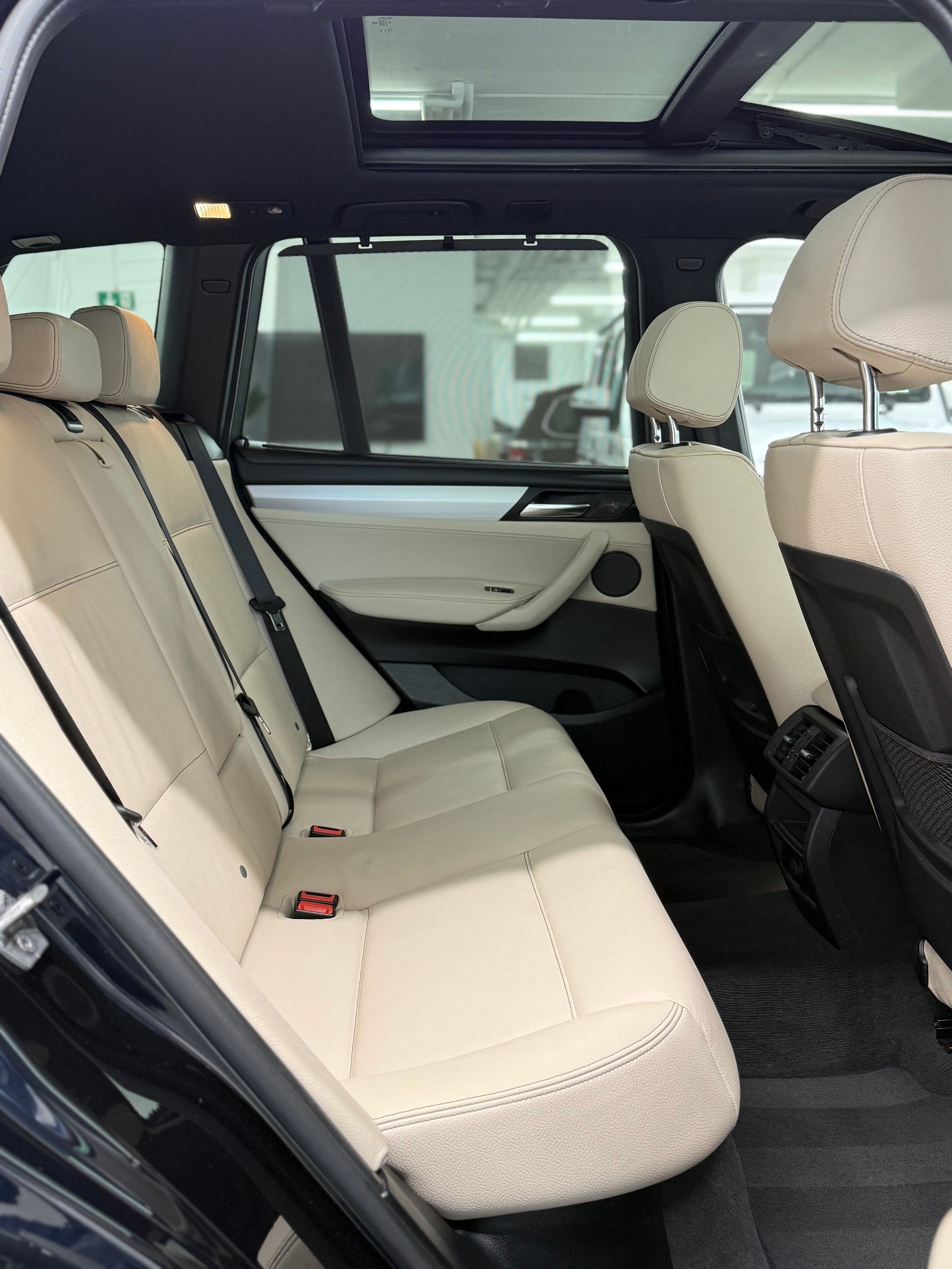 BMW X3 xDrive 20d M-Paket Sport Steptronic-image-22