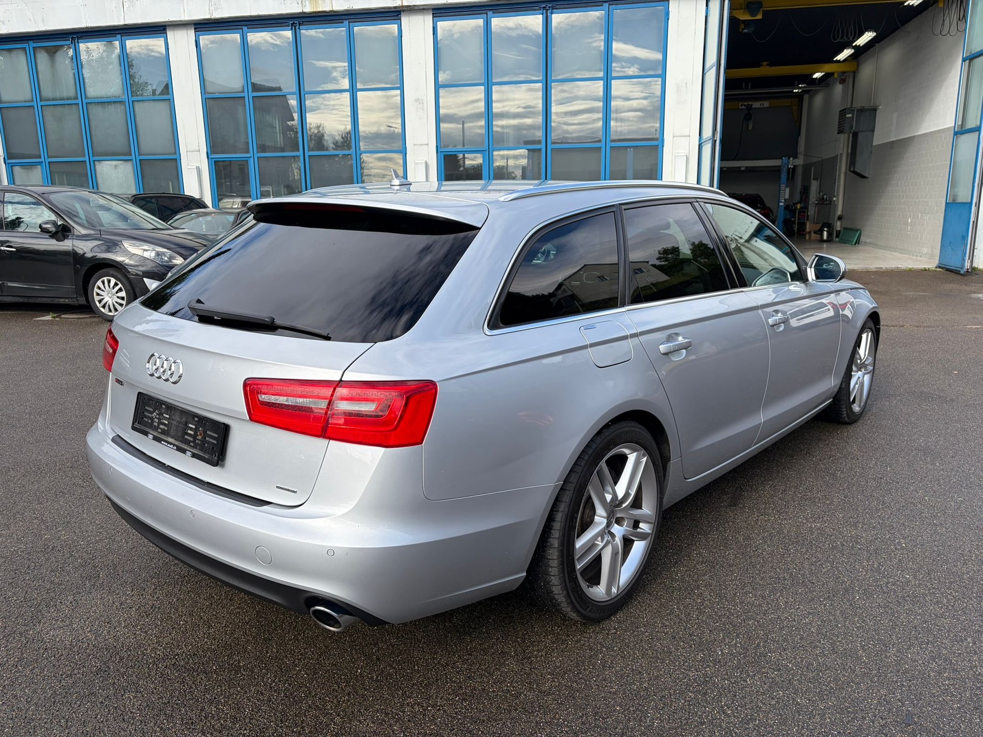 AUDI A6 Avant 3.0 TDI V6 quattro S-tronic-image-5