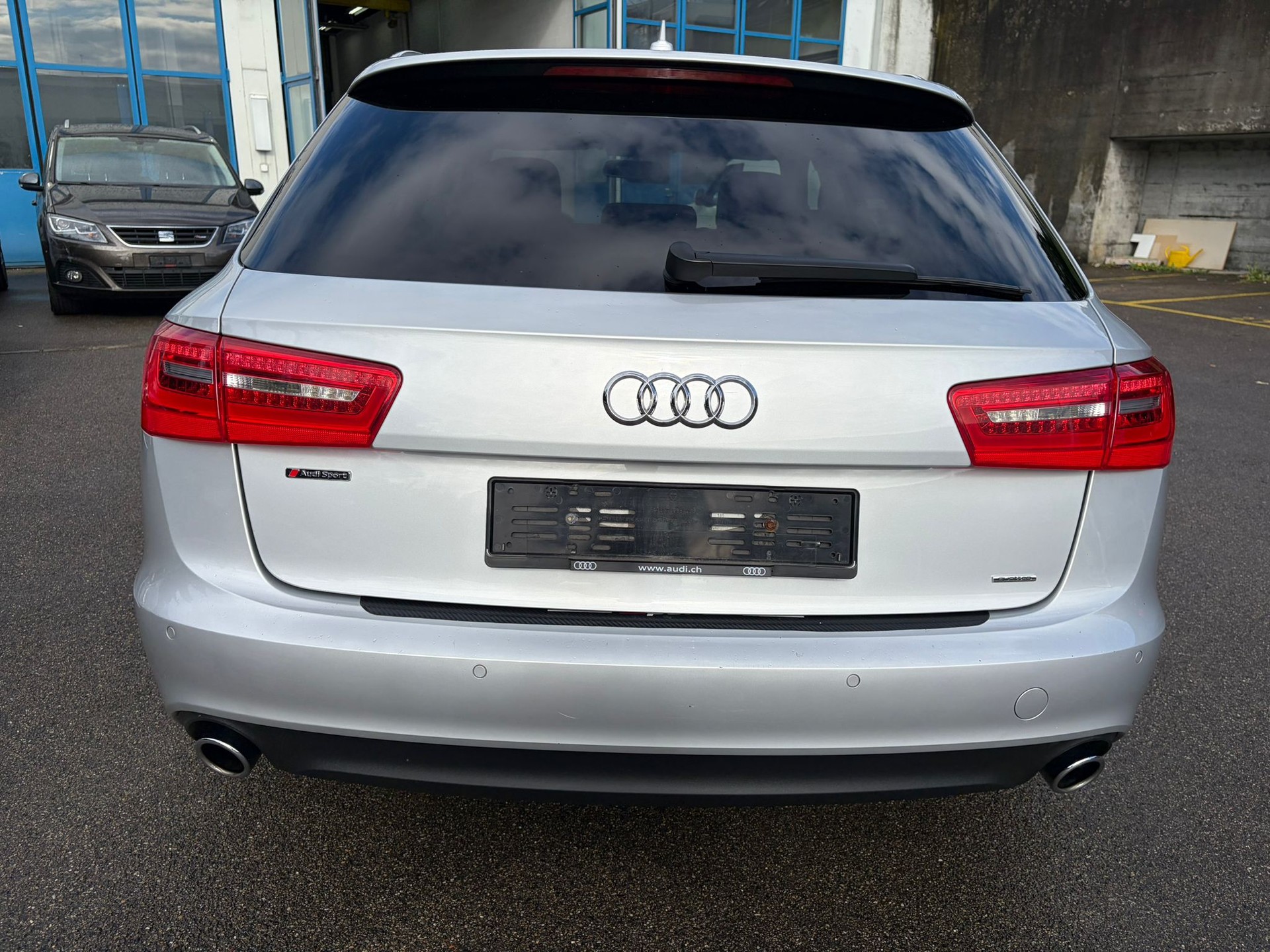AUDI A6 Avant 3.0 TDI V6 quattro S-tronic-image-4
