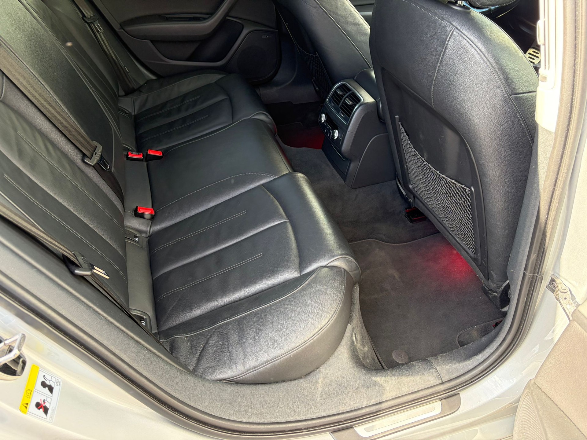 AUDI A6 Avant 3.0 TDI V6 quattro S-tronic-image-11