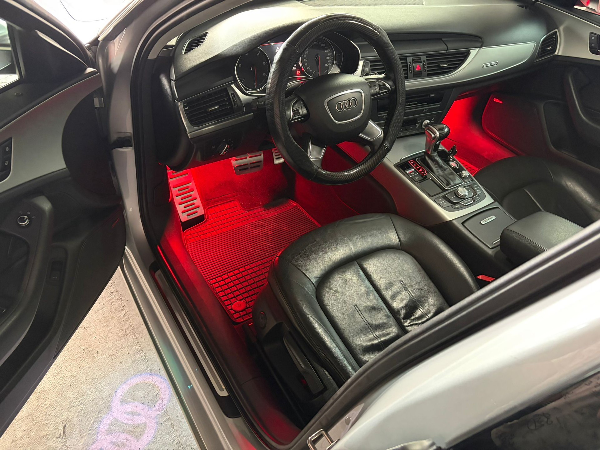 AUDI A6 Avant 3.0 TDI V6 quattro S-tronic-image-8