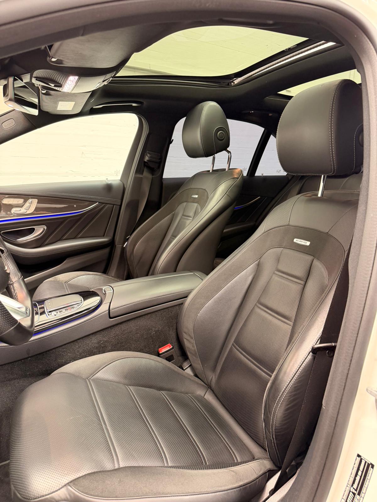 MERCEDES-BENZ AMG E 53 4Matic+ Speedshift 9G-TCT White Black Performance CH-Fahrzeug-image-12