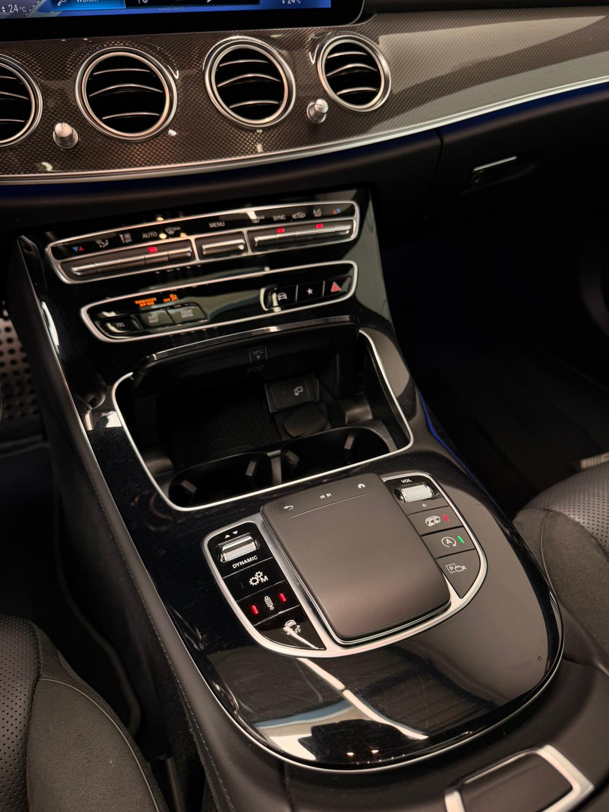 MERCEDES-BENZ AMG E 53 4Matic+ Speedshift 9G-TCT White Black Performance CH-Fahrzeug-image-20