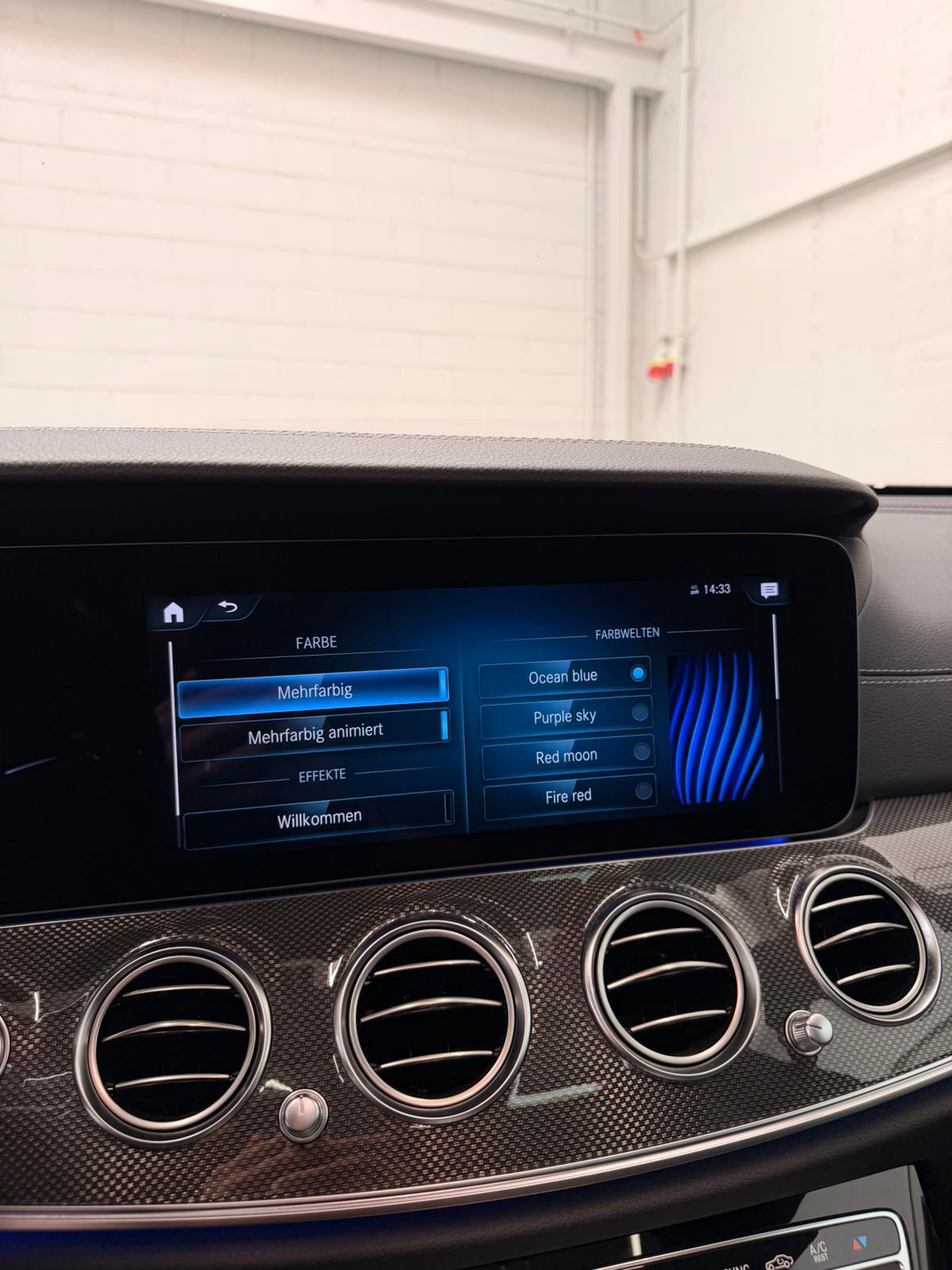 MERCEDES-BENZ AMG E 53 4Matic+ Speedshift 9G-TCT White Black Performance CH-Fahrzeug-image-25