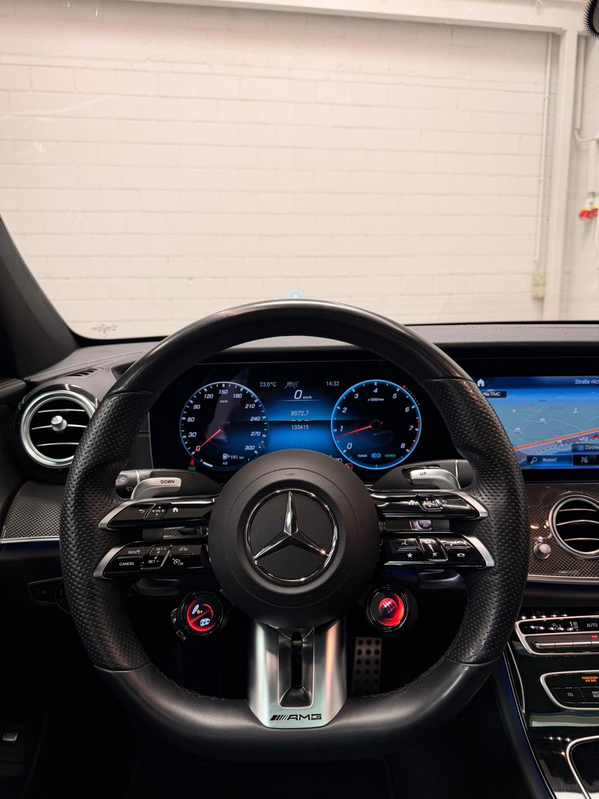 MERCEDES-BENZ AMG E 53 4Matic+ Speedshift 9G-TCT White Black Performance CH-Fahrzeug-image-11
