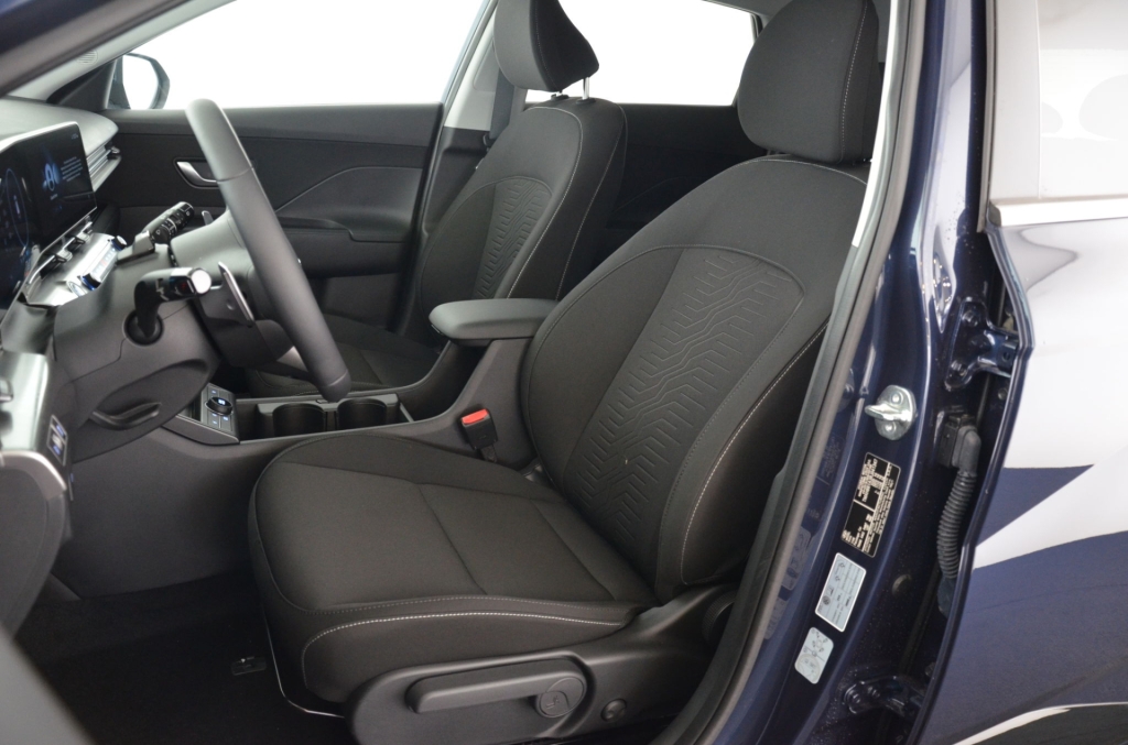 HYUNDAI Kona EV 65.4 kWh Premium *360°*-image-12