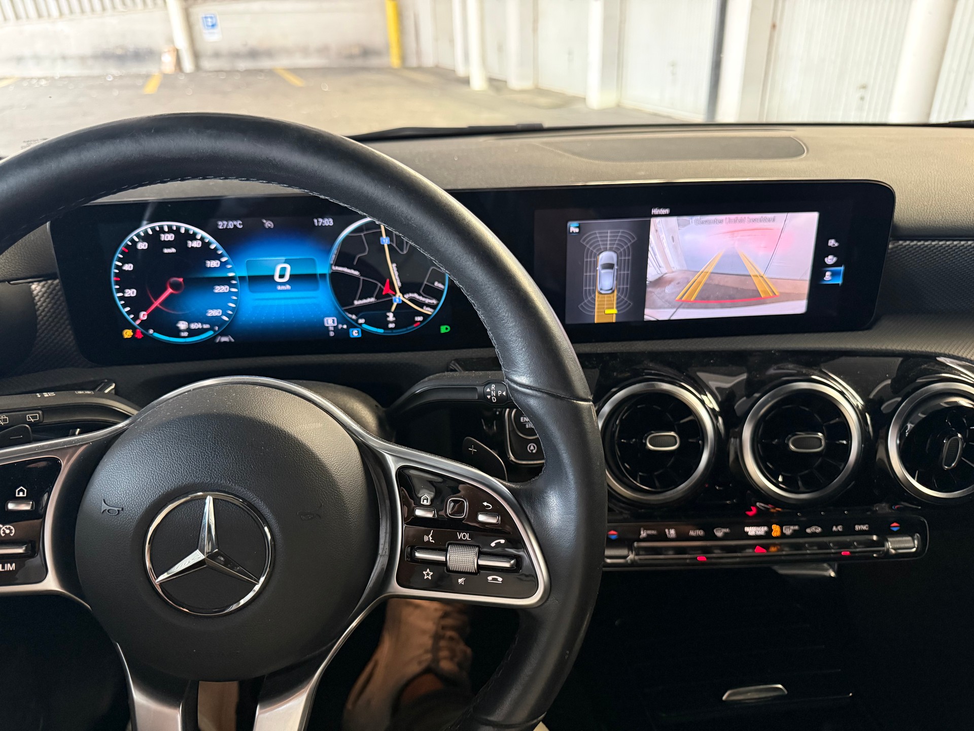 MERCEDES-BENZ A 180 Progressive 7G-DCT-image-13
