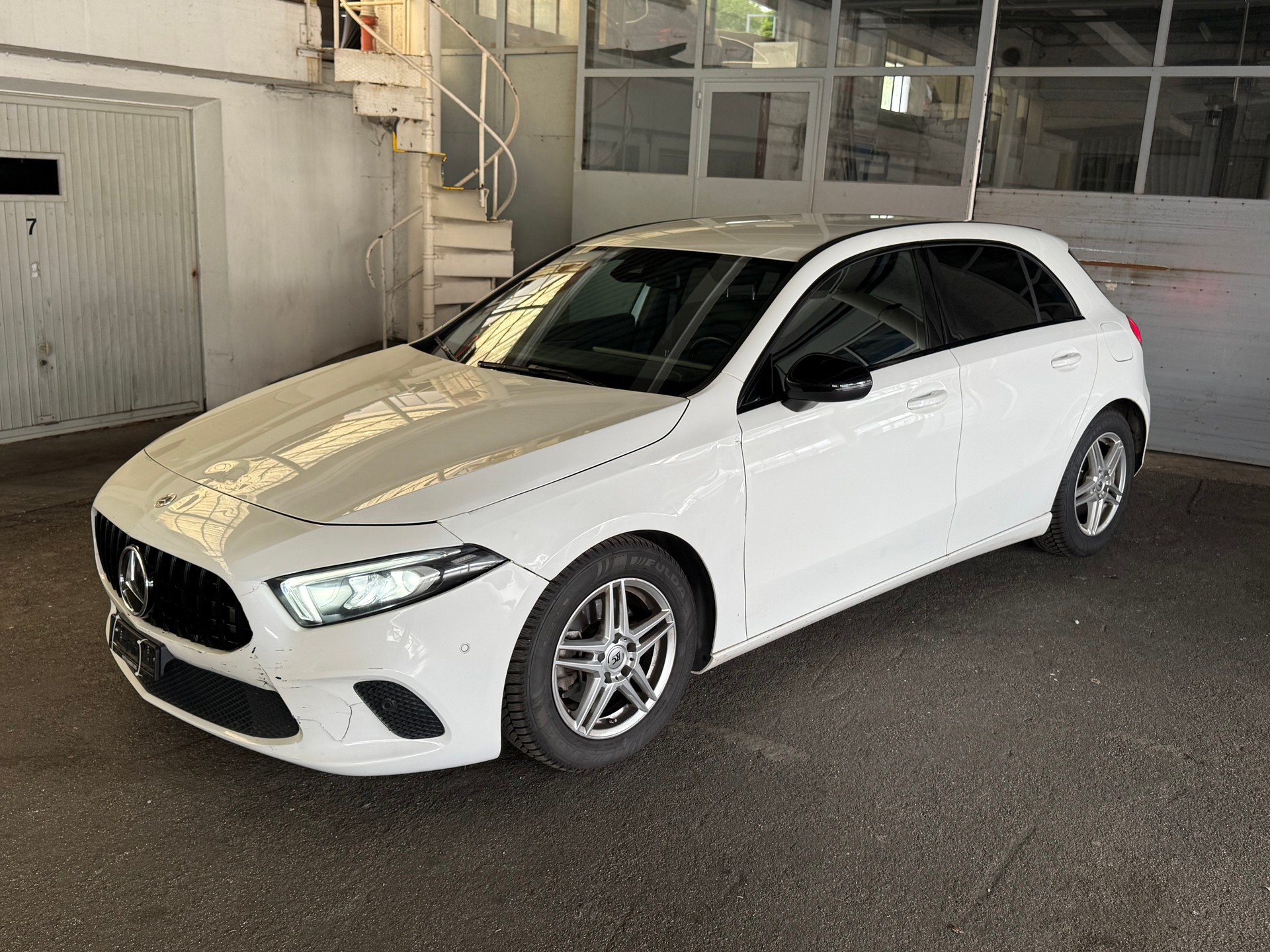 MERCEDES-BENZ A 180 Progressive 7G-DCT-image-0
