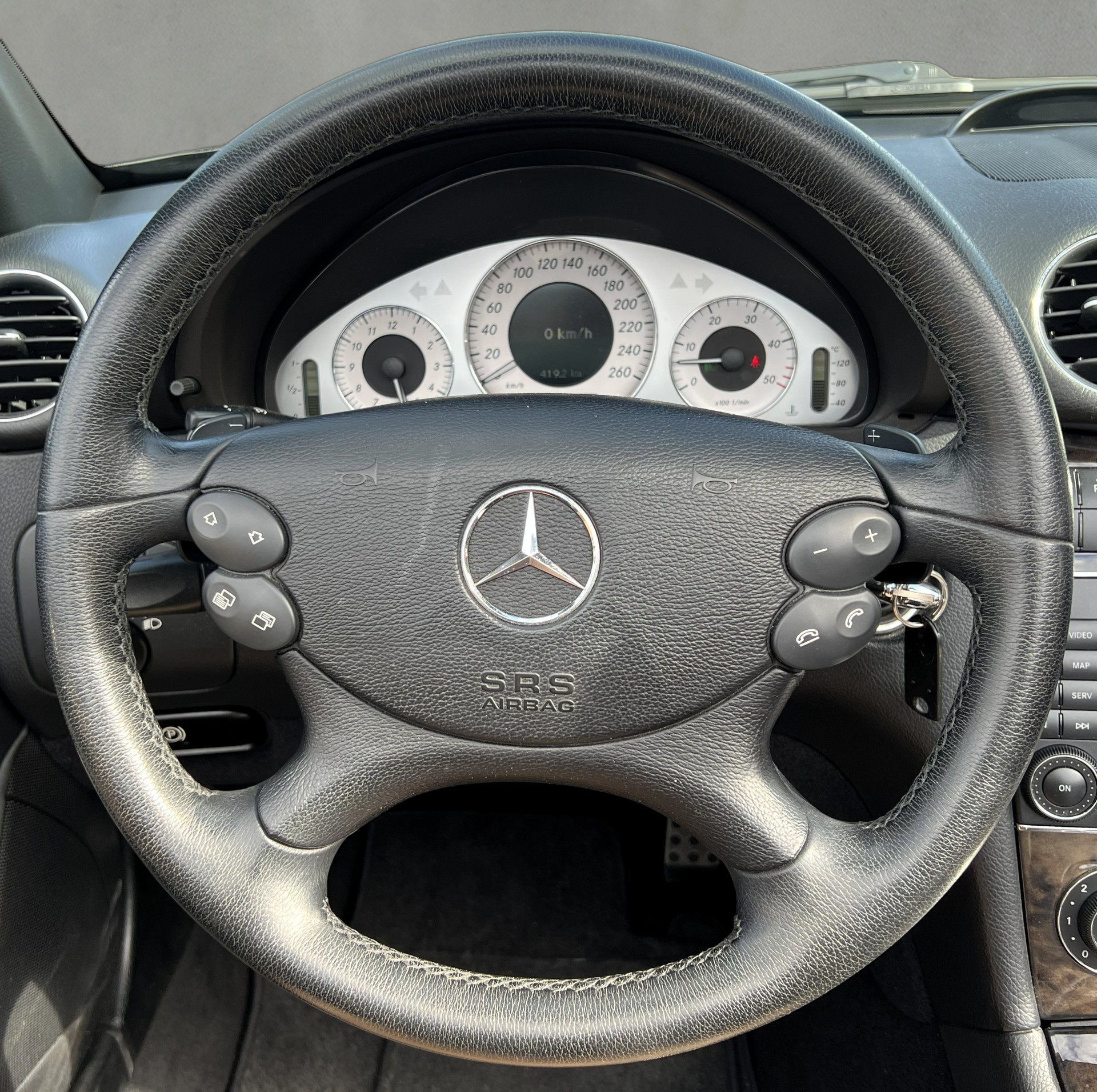 MERCEDES-BENZ CLK 320 CDI Avantgarde-image-20