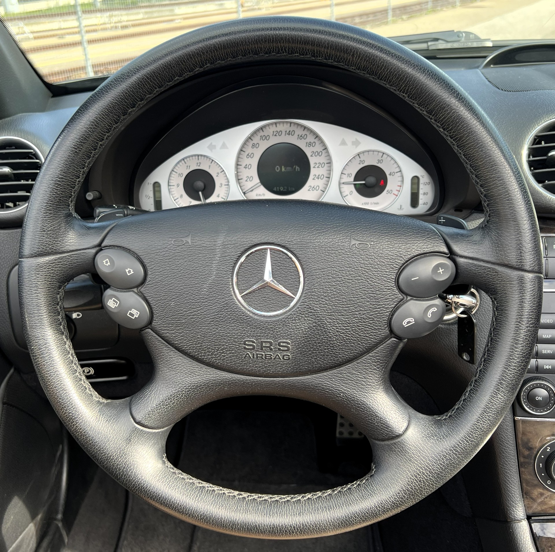 MERCEDES-BENZ CLK 320 CDI Avantgarde-image-20