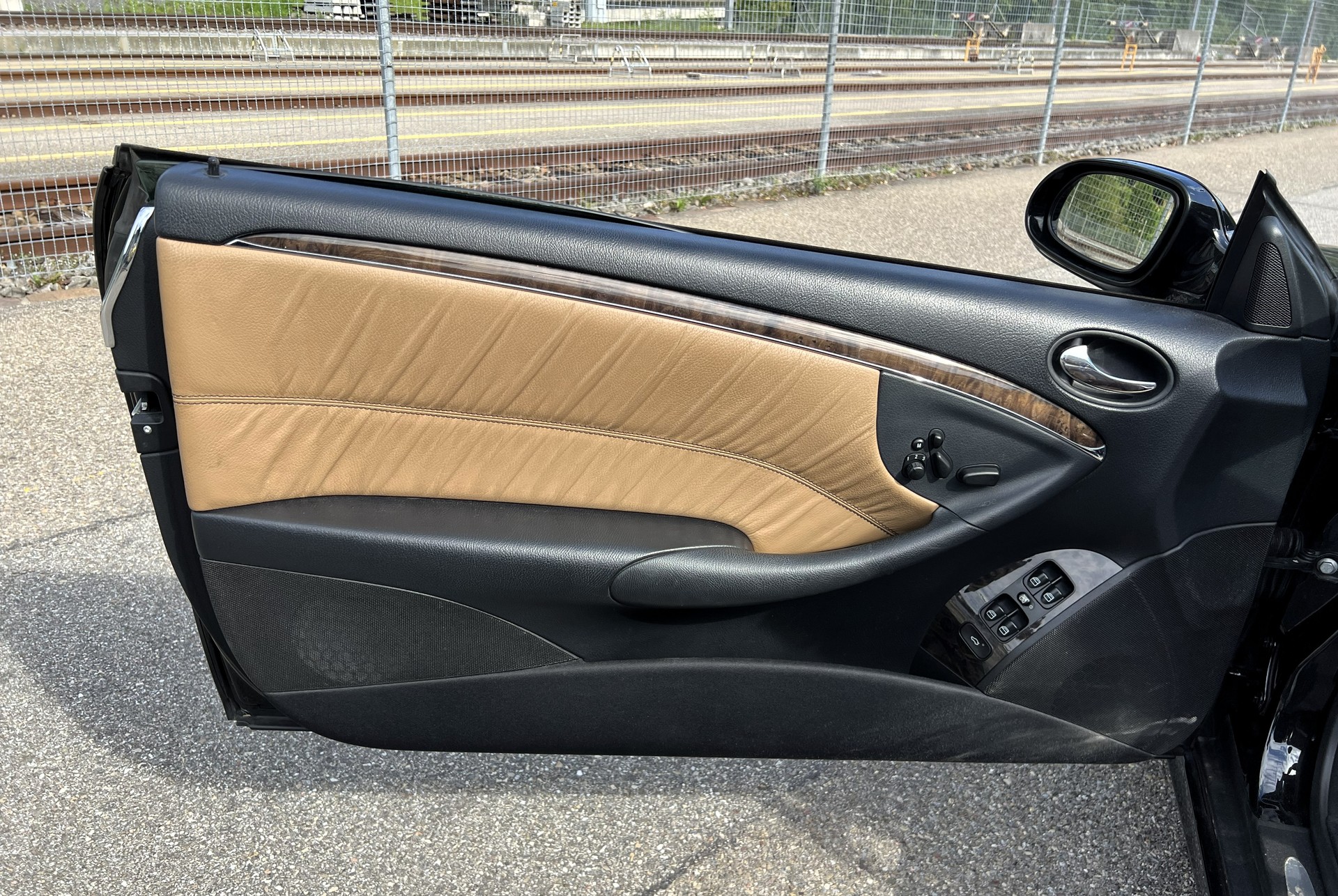 MERCEDES-BENZ CLK 320 CDI Avantgarde-image-16
