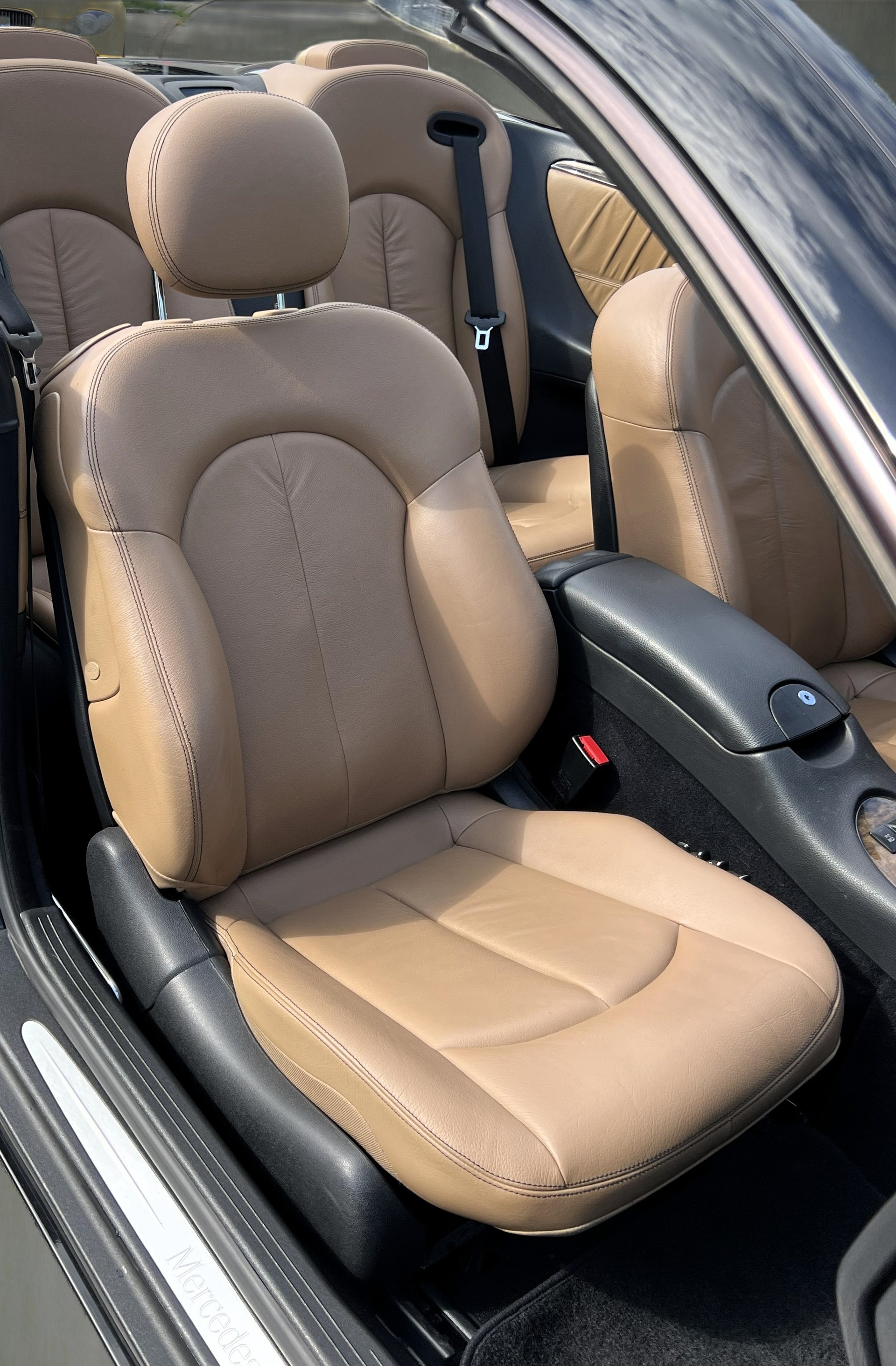 MERCEDES-BENZ CLK 320 CDI Avantgarde-image-12