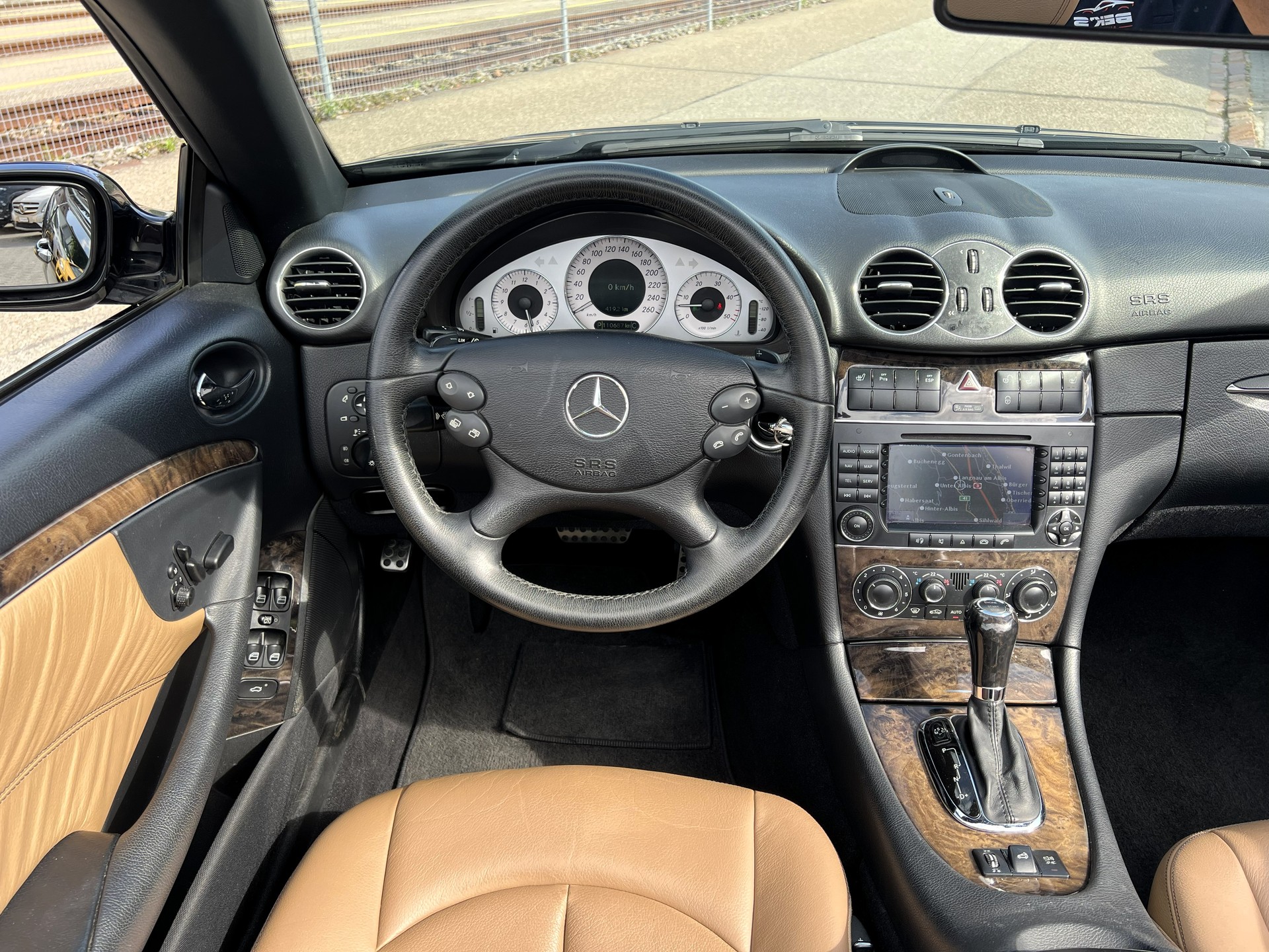 MERCEDES-BENZ CLK 320 CDI Avantgarde-image-21
